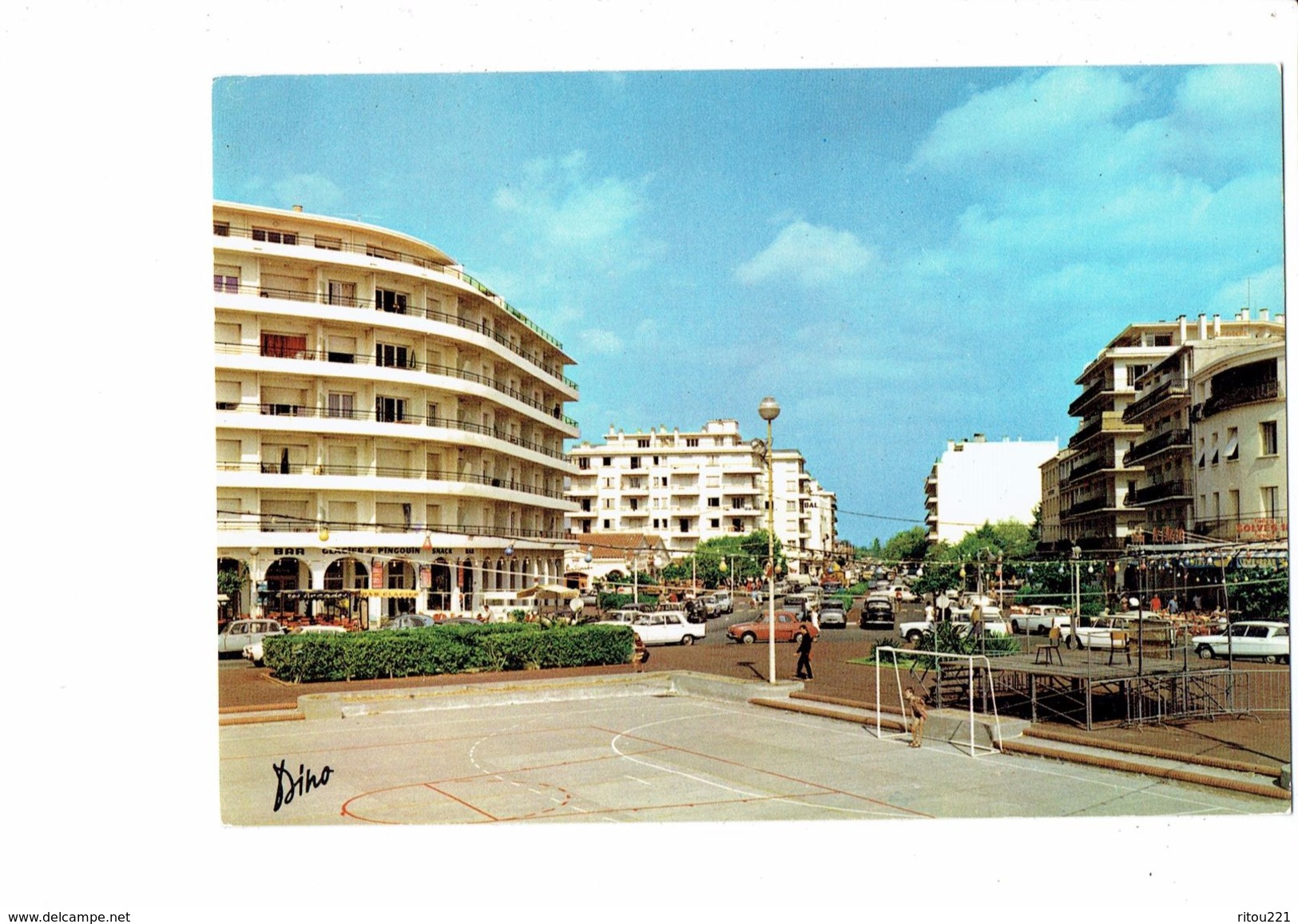 Cpsm - 66 - Canet Plage - Centre Ville Terrain Hand-ball Cafe Bière Solveg Glacier Du Pingouin - Canet Plage