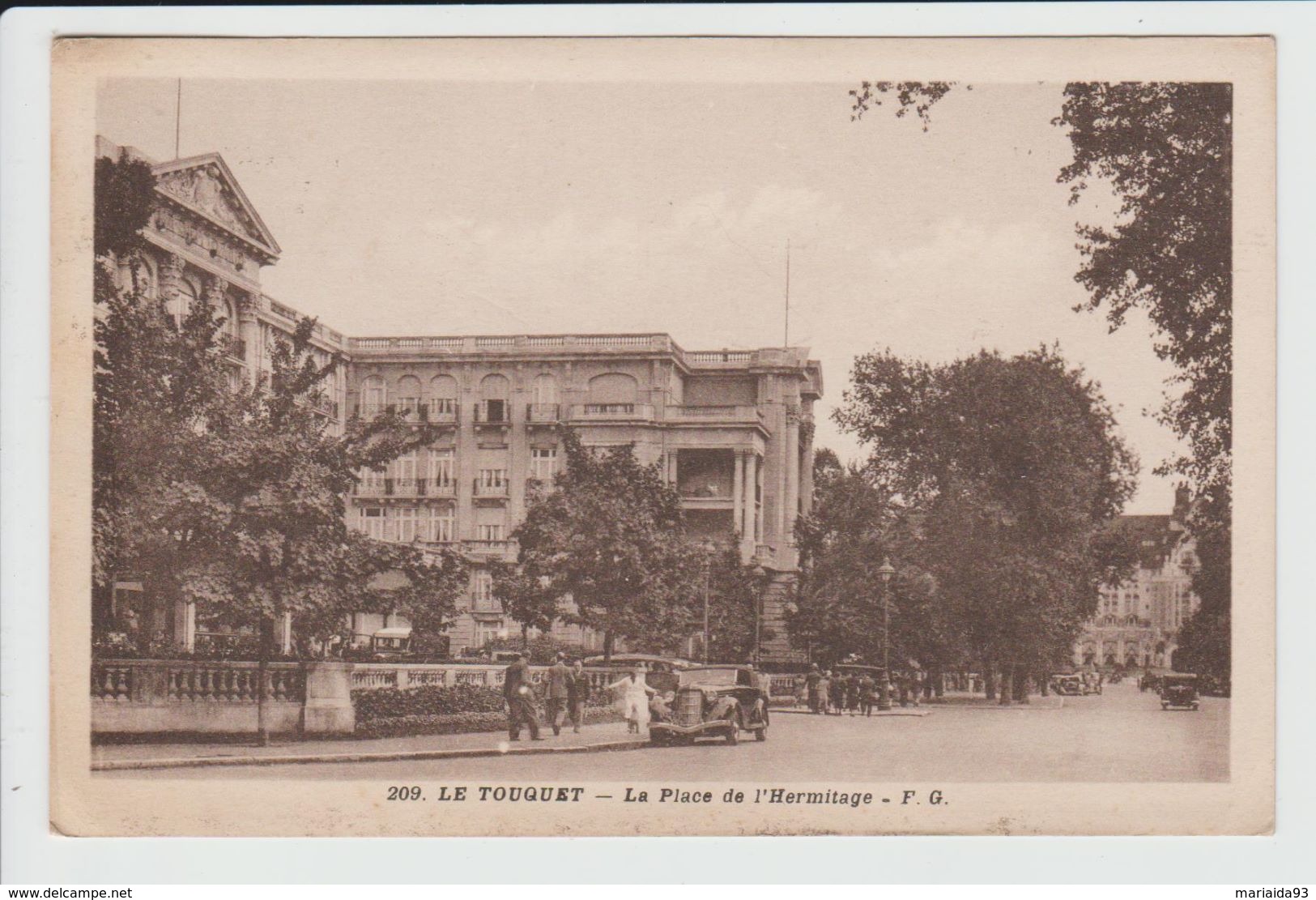 LE TOUQUET - PAS DE CALAIS - LA PLACE DE L'HERMITAGE - Le Touquet