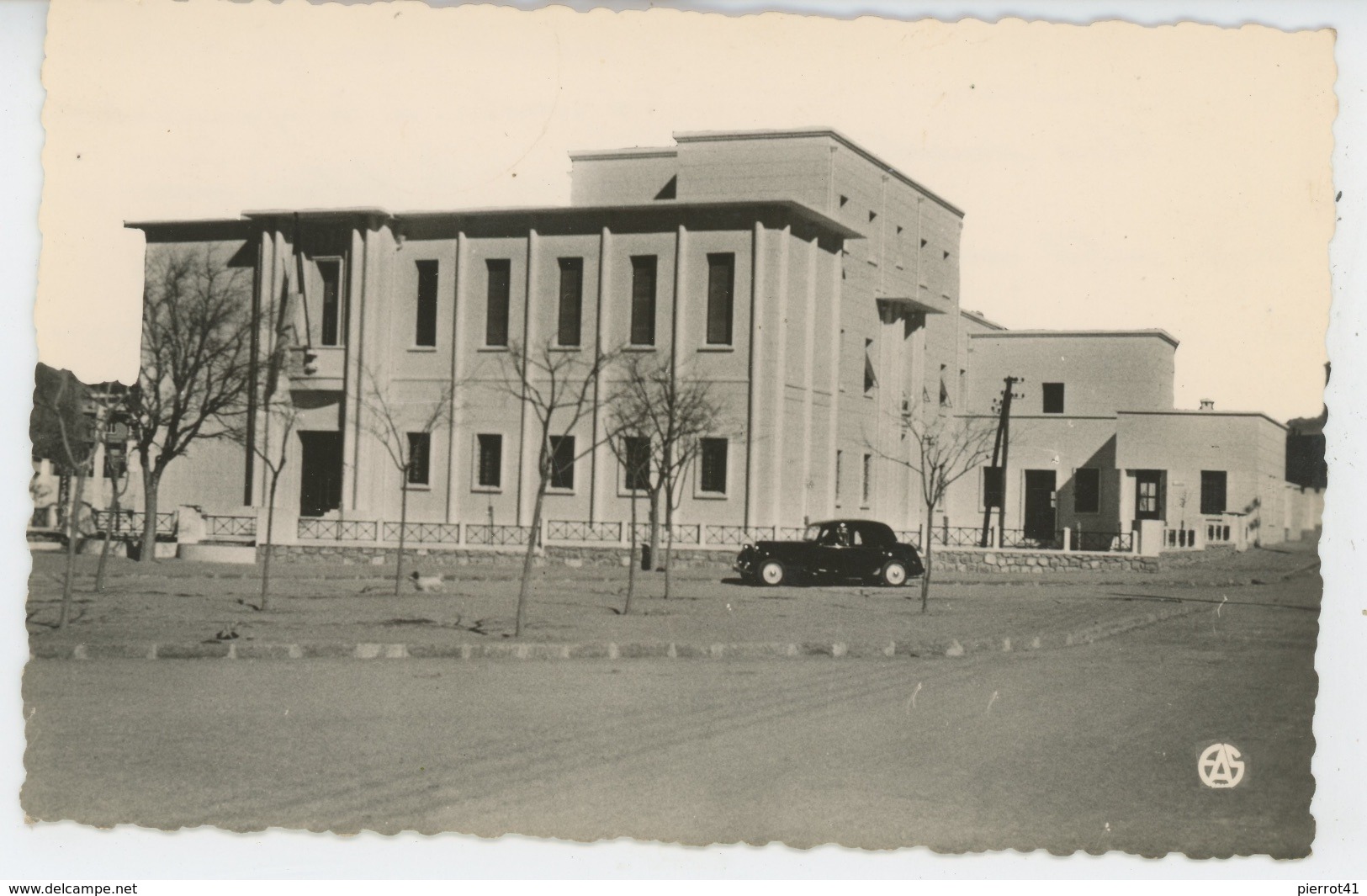 AFRIQUE - ALGERIE - BATNA - La Sous Préfecture - Batna