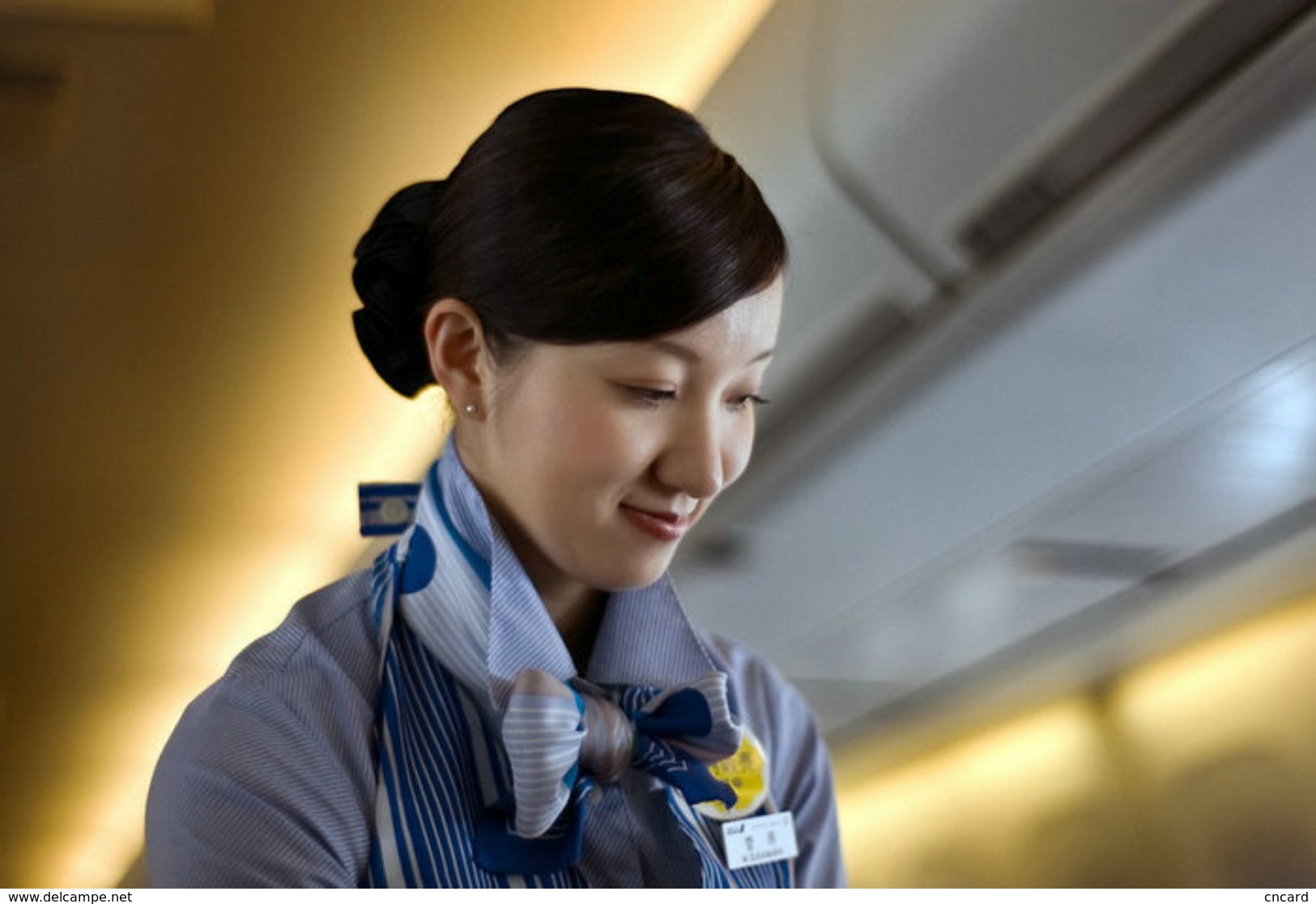 T80-083  ]  Flight Attendants Air Attendants Stewardesses Hostesses Cabin Crew , China Pre-paid Card, Postal Statioery - Other & Unclassified