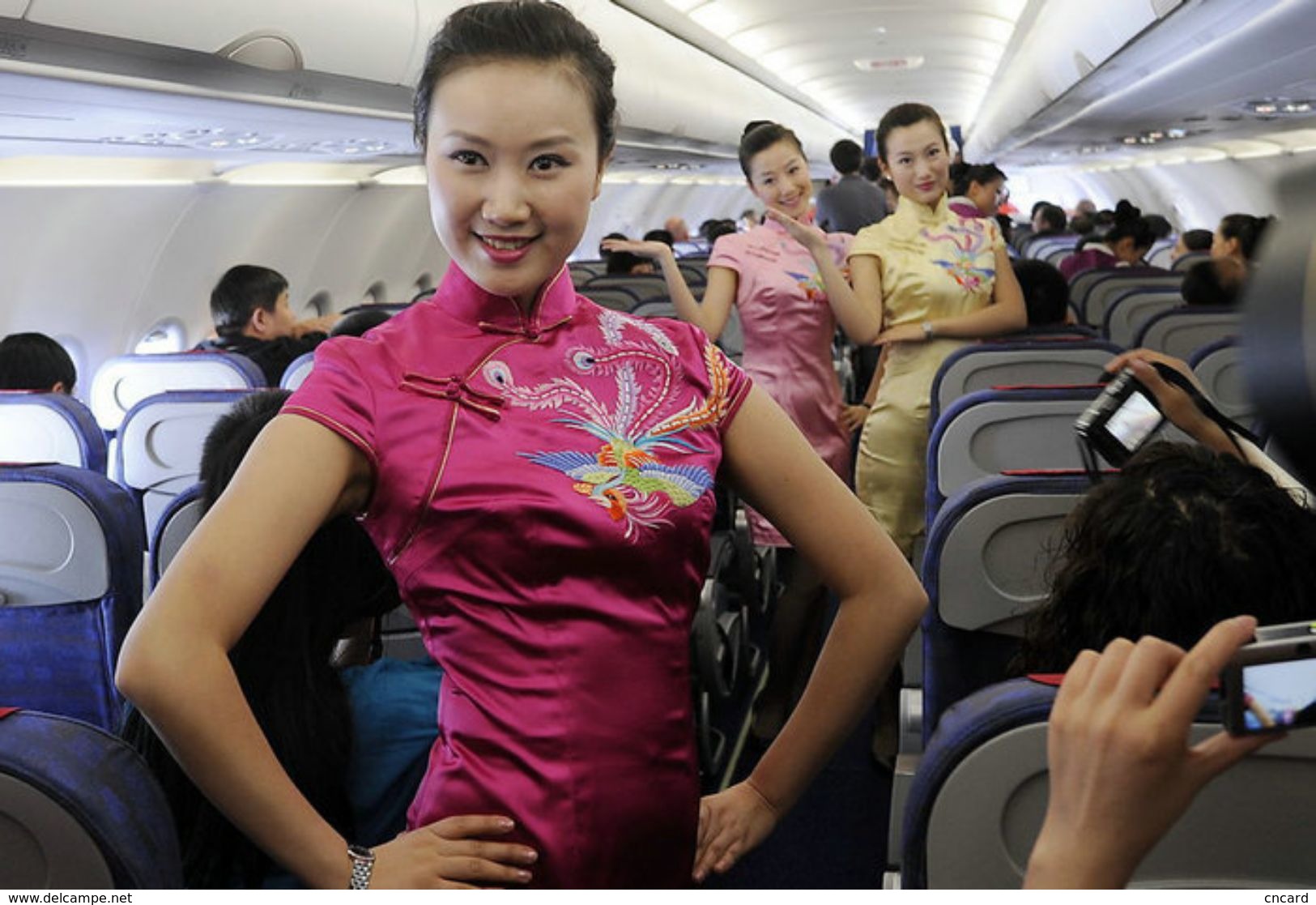 T80-109 ]  Flight Attendants Air Attendants Stewardesses Hostesses Cabin Crew , China Pre-paid Card, Postal Stationery - Other & Unclassified