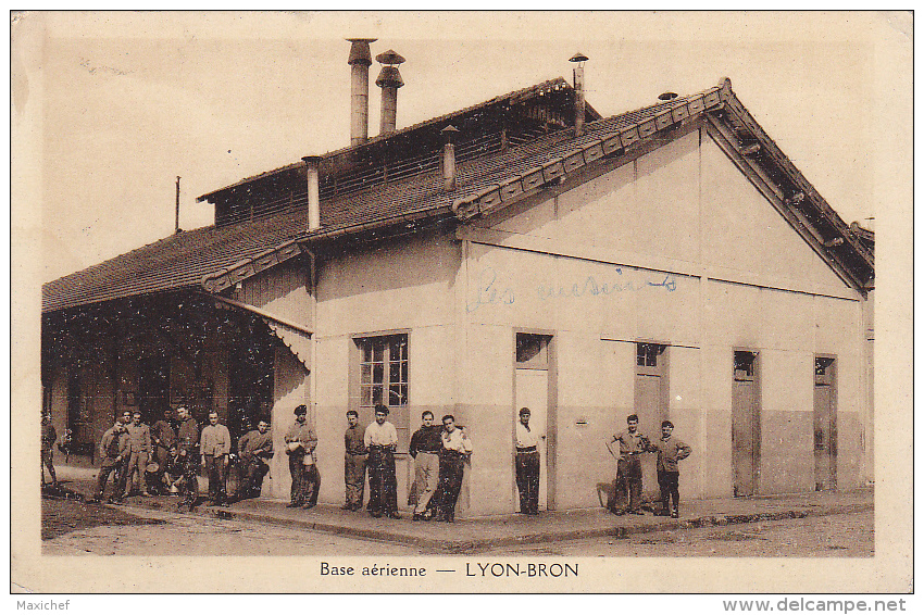 Base Aérienne 105 - Lyon - Bron - Les Cuisines (animation) Circulé 1934 - Aerodrome