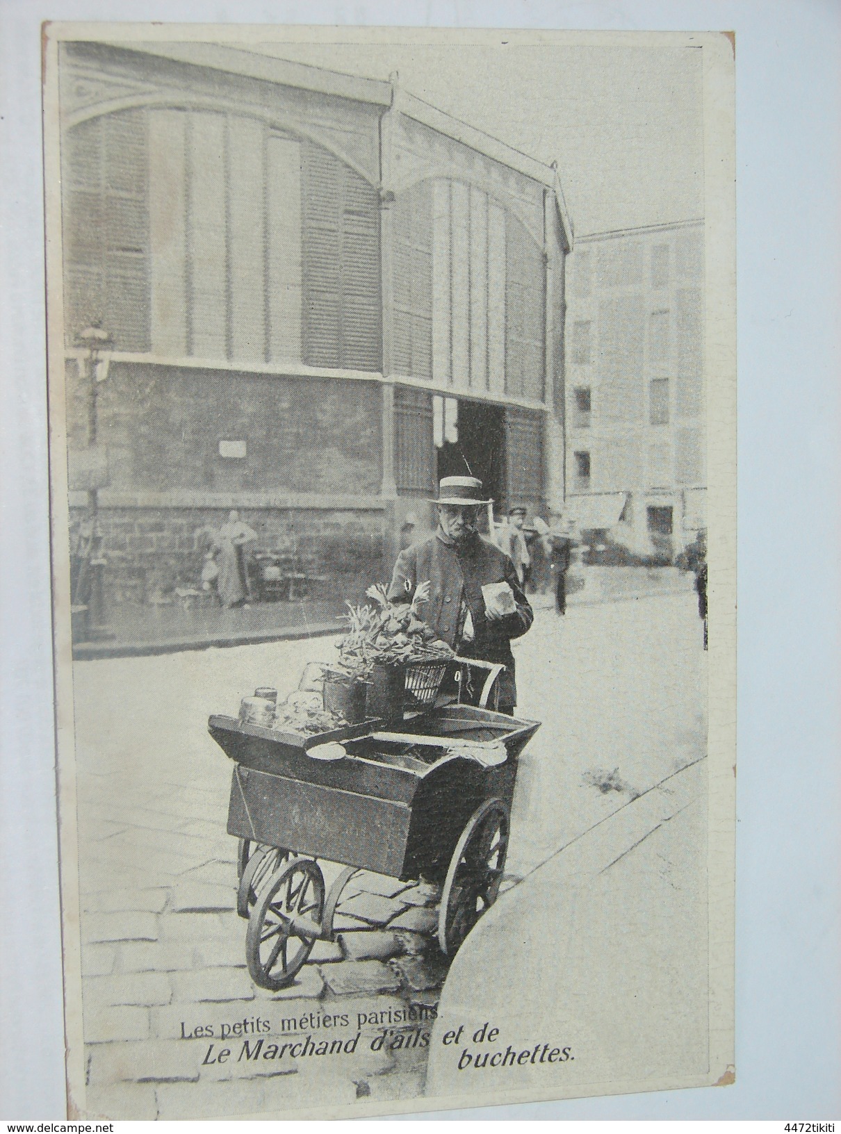 C.P.A.-  Le Marchand D'Ails Et De Bûchettes - 1910 - SUP (H3) - Street Merchants