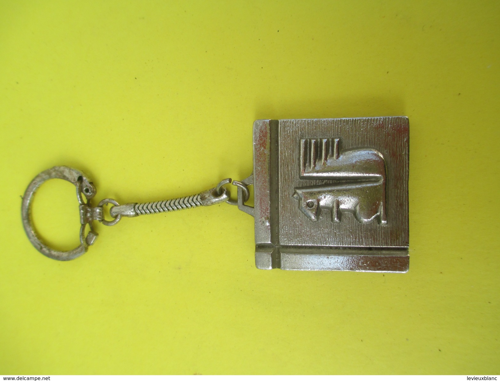 Porte-clé Métallique/Banque / Caisse D'Epargne L'Ecureuil /Années 1960-1970  POC230 - Key-rings