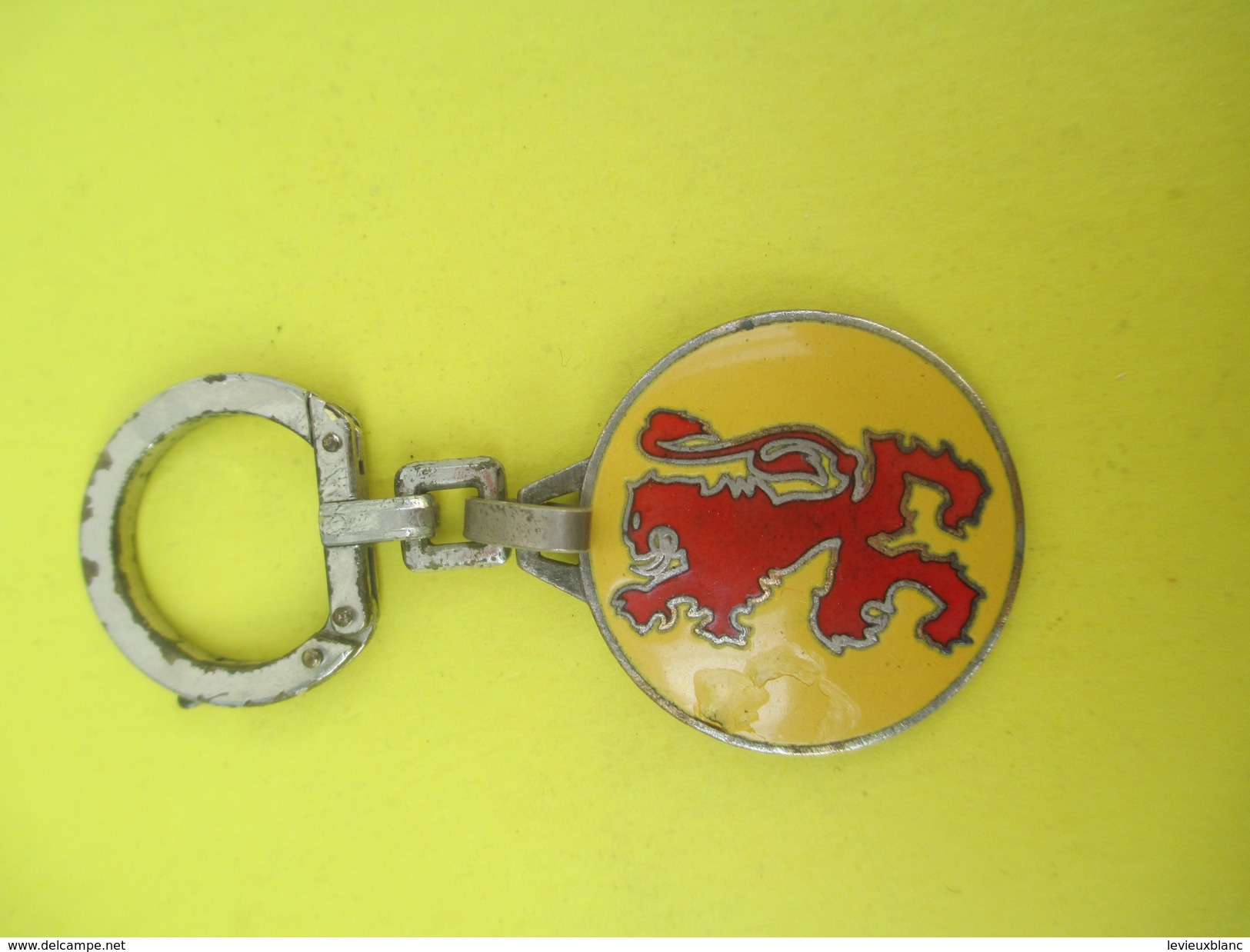 Porte-clé Métallique/Alimentaire/Brasserie BEAUFORT Du Cameroun / Lyon  AUGIS /Années 1960-1970               POC243 - Porte-clefs