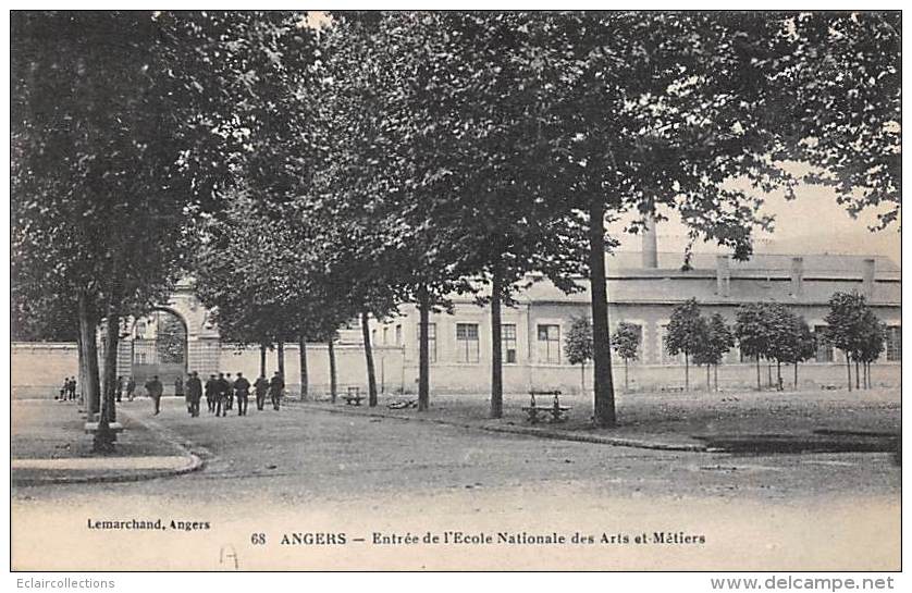 Angers  49     Arts Et Métiers     Entrée De L'Ecole    N°68   (voir Scan) - Angers