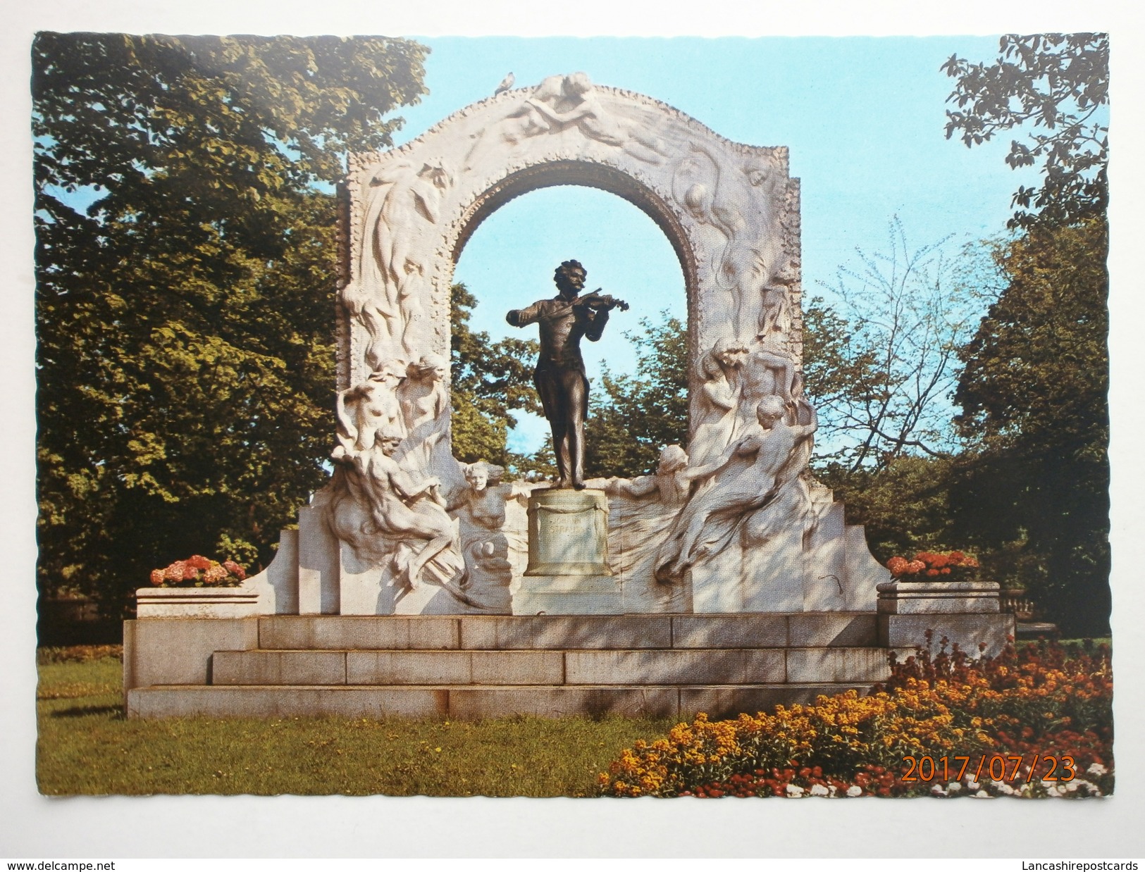 Postcard Vienna Johann Strauss Memorial  My Ref B21630 - Other & Unclassified