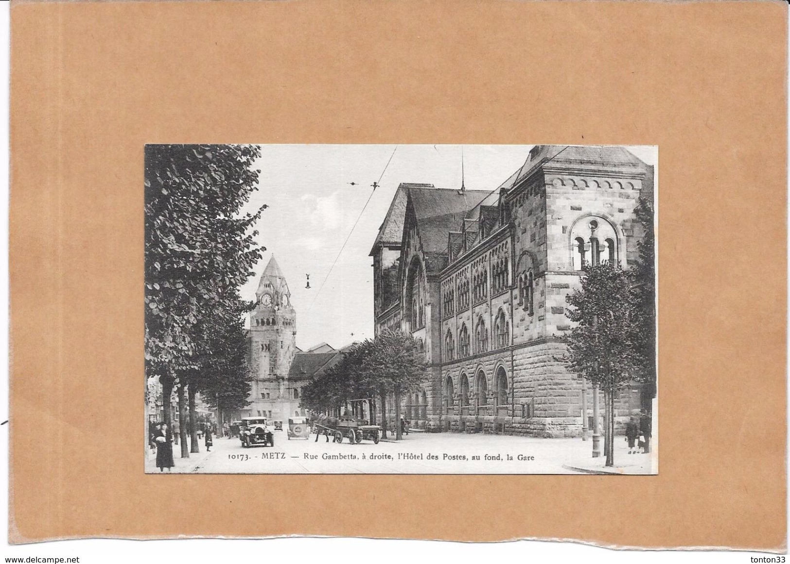 METZ - 57 - Rue Gambetta, à Droite L'Hotel Des Postes Au Fond La Gare - LYO86 - - Metz