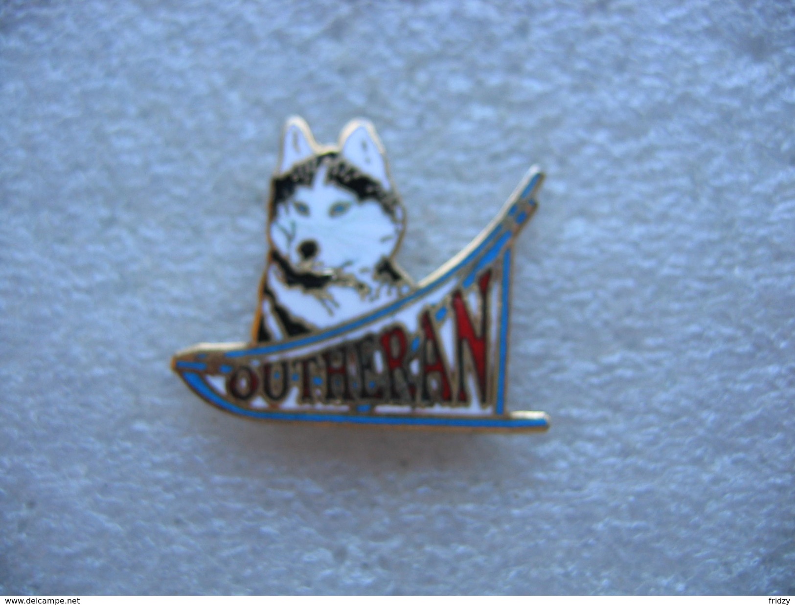 Pin's Chien Husky; OUTHERAN - Animaux