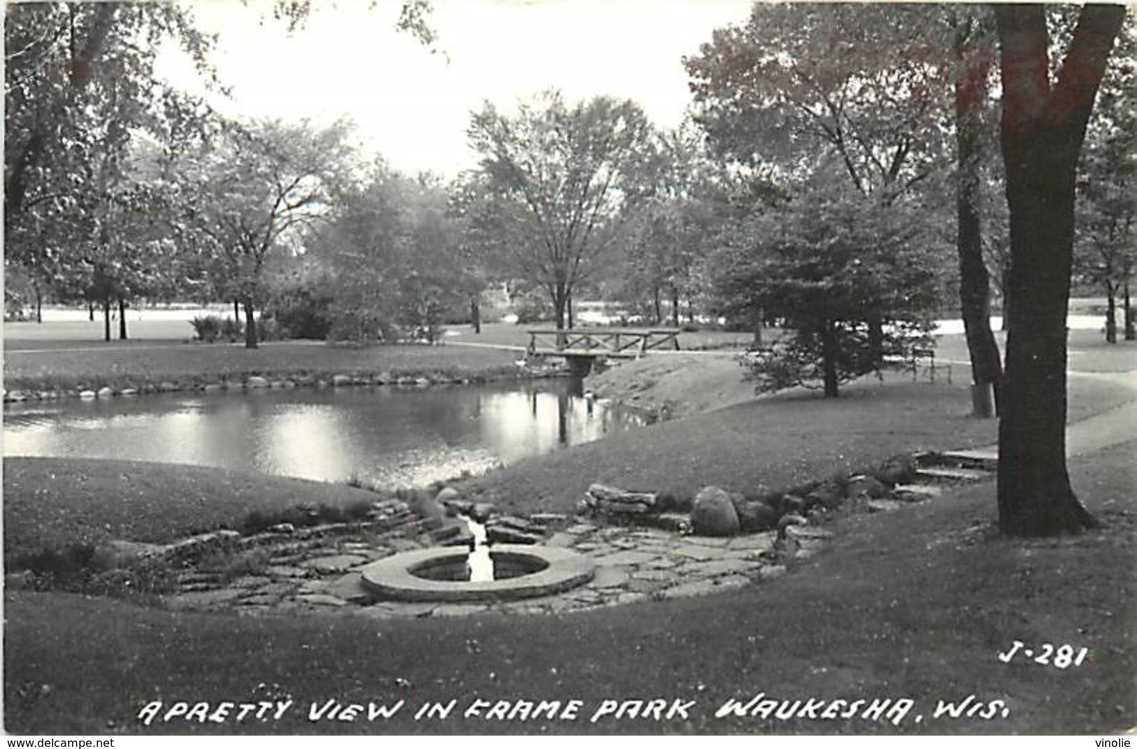 A-17-8562 :   WAUKESHA.  FRAME PARK - Waukesha