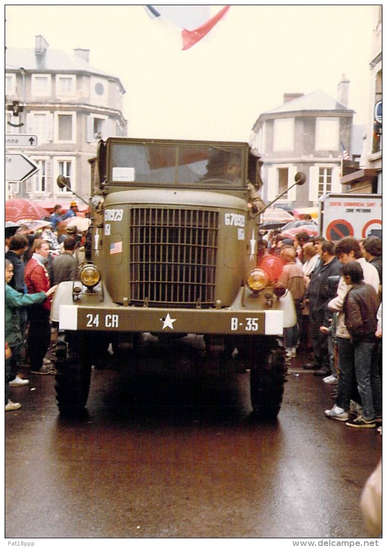 PHOTO Originale MILITARIA (1980's) CAMION US Truck - Réunion Véhicules Militaires - Meeting Military (17.7 X 12.6 Cm) - Guerre, Militaire