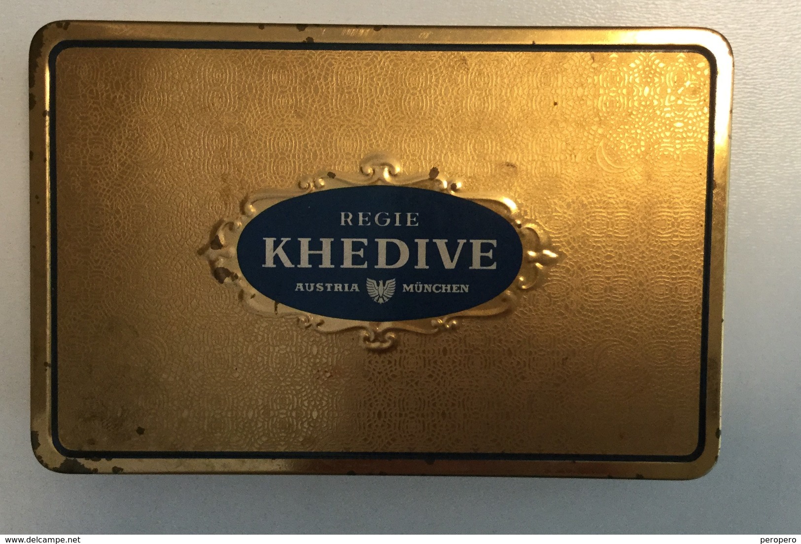 OLD EMPTY TIN   TOBACCO  KHEDIVE   AUSTRIA - MÜNCHEN - Schnupftabakdosen (leer)