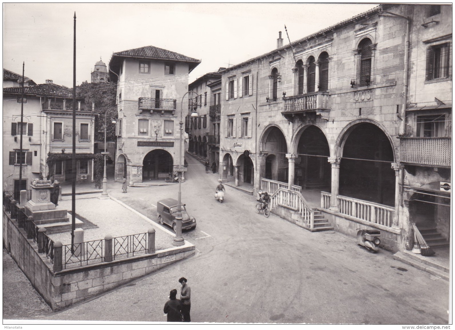 Gemona Del Friuli - Piazza Del Municipio - Udine