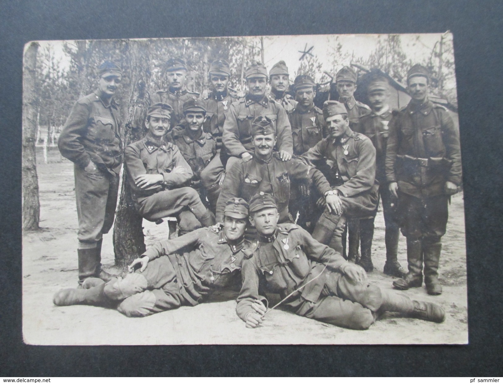 AK Österreich 1. WK 1919 Österreichische Armee / Heer.  Soldaten / Regiment / Orden / Abzeichen - Guerre 1914-18