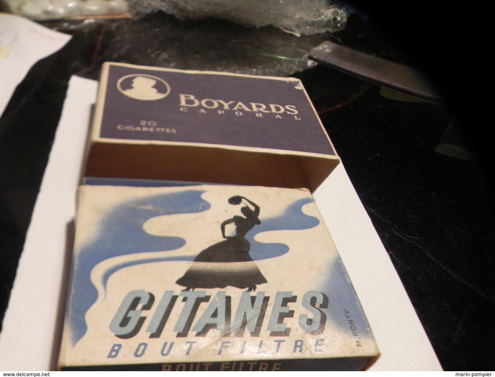 2 PAQUETS DE CIGARETTES VIDES .  BOYARDS CAPORAL ET GITANES   BOUT FILTRE - Other & Unclassified