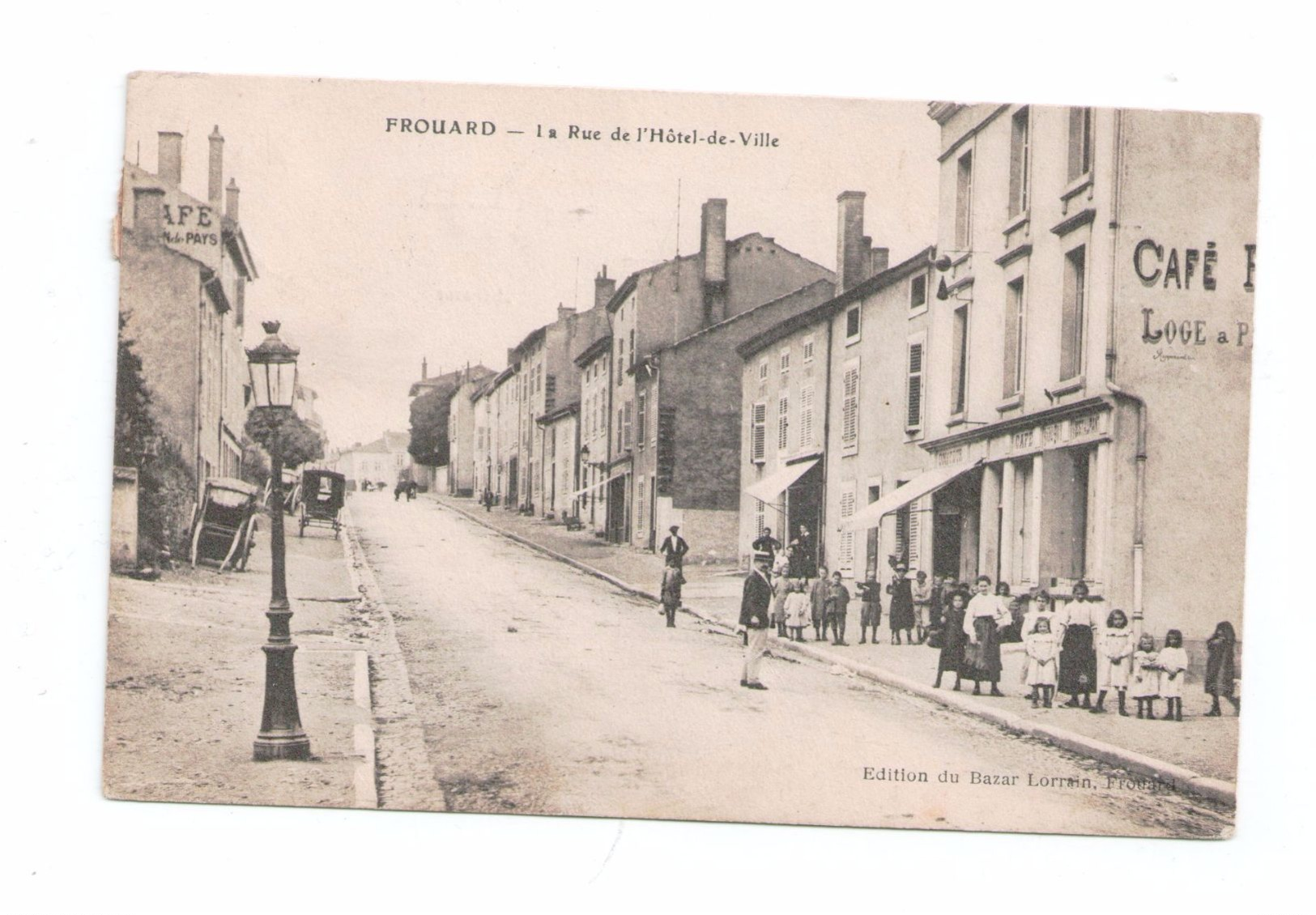 CPA 54 FROUARD / LA RUE DE L HOTEL DE VILLE / TRES ANIMEE / 1912 - Frouard