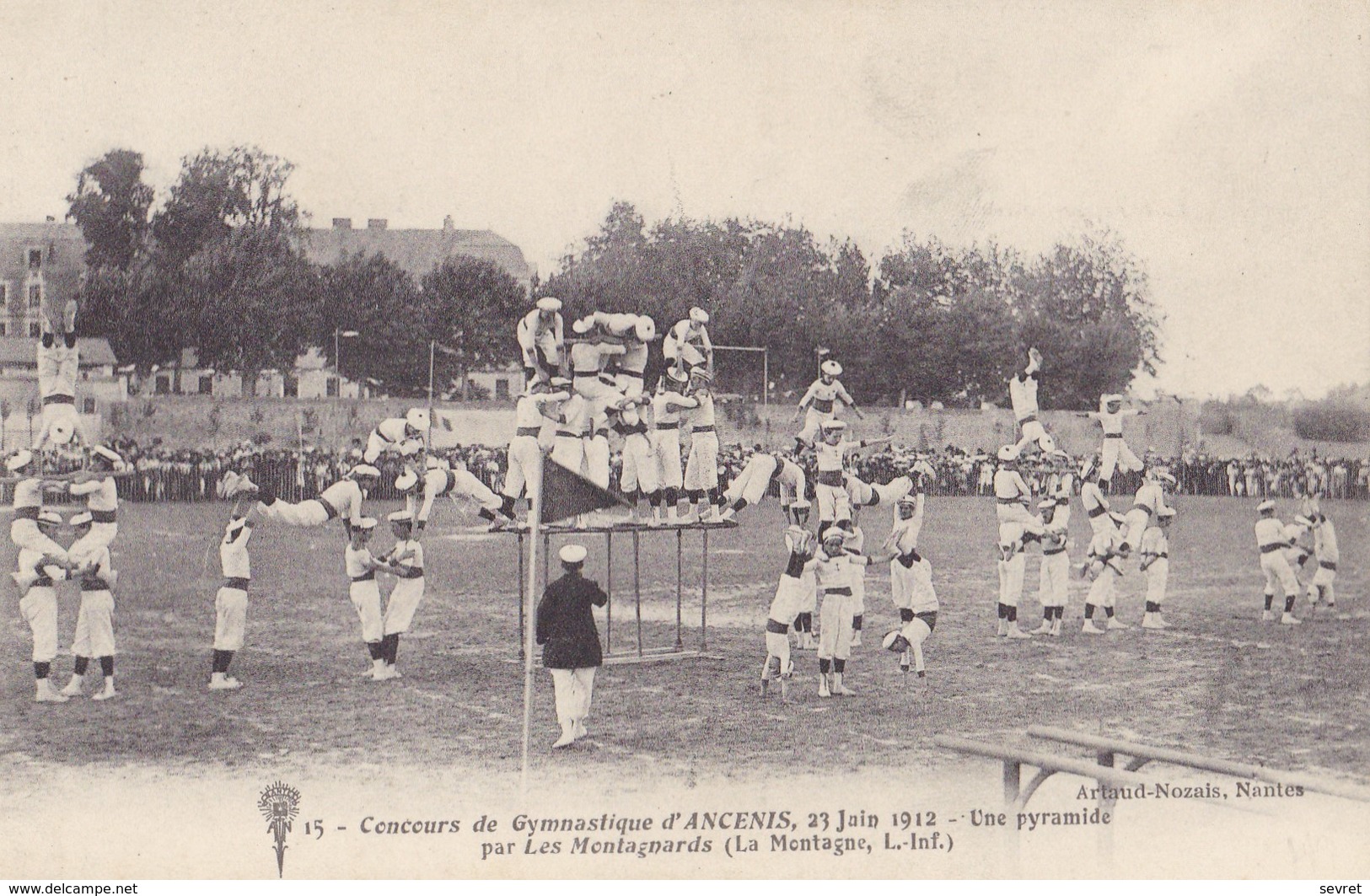 ANCENIS. - Concours De Gymnastique. Une Pyramide Par "Les Montagnards". Carte Pas Courante - Ancenis