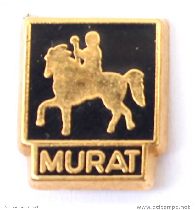 Pin's MURAT - Le Logo - Chevalier Et Son Cheval - Zamac  - G521 - Marques