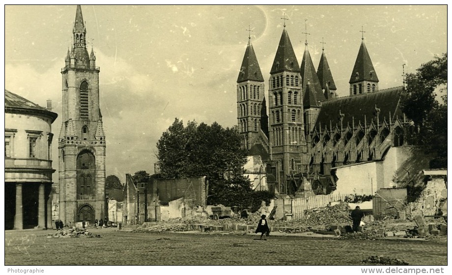 Belgique Tournai Destruction WWII Liberation Cathedrale Beffroi Ancienne Photo Hiver 1945 - Places