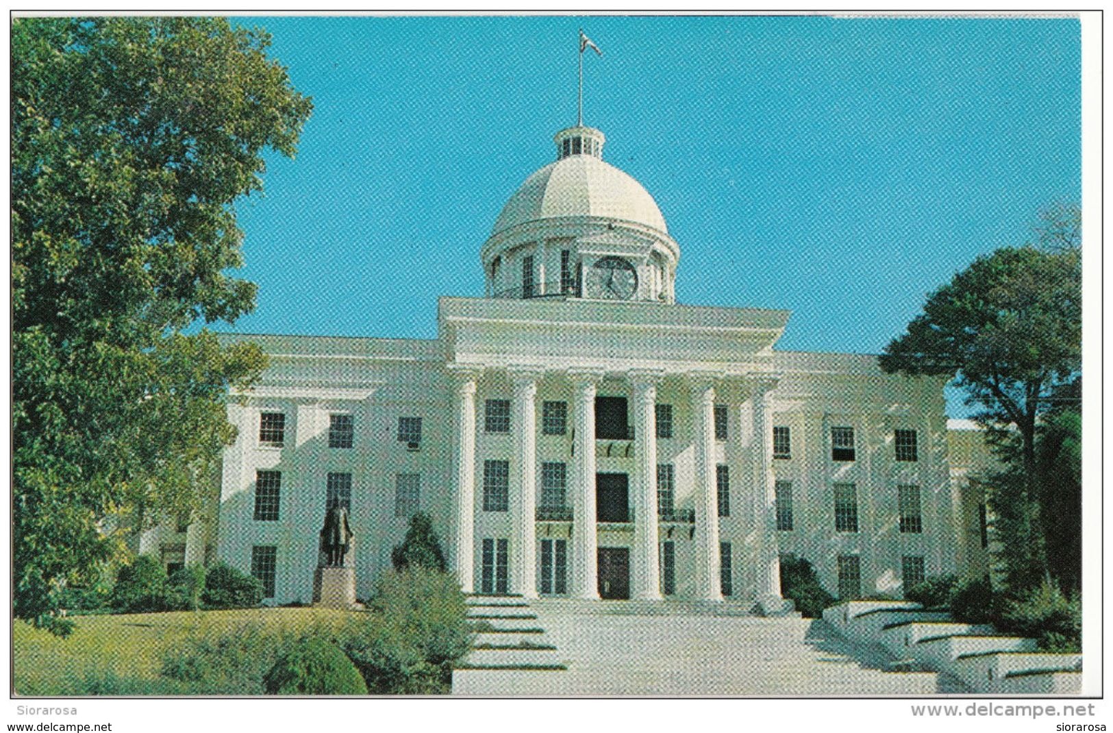 Alabama State Capitol : Mongomery Ala. - Montgomery