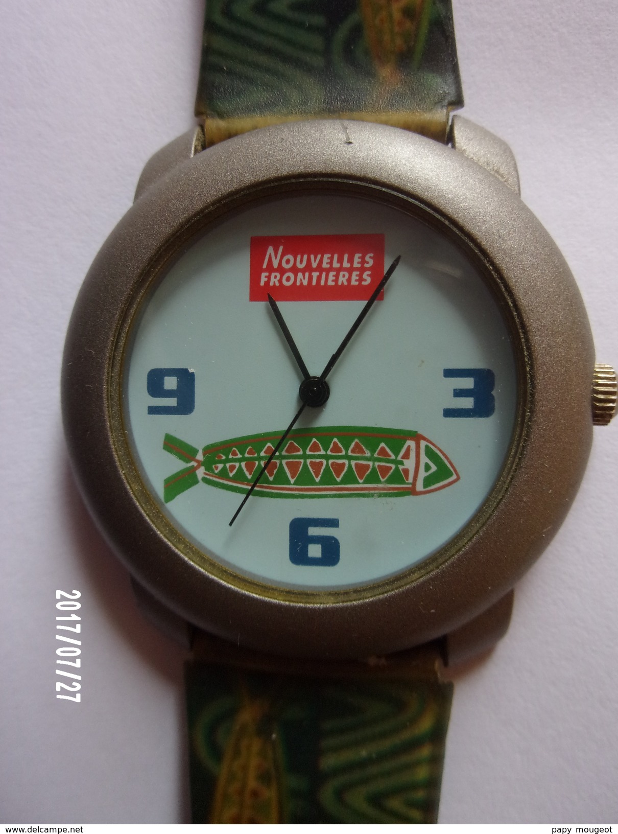 Montre Bracelet Nouvelles Frontières - Advertisement Watches