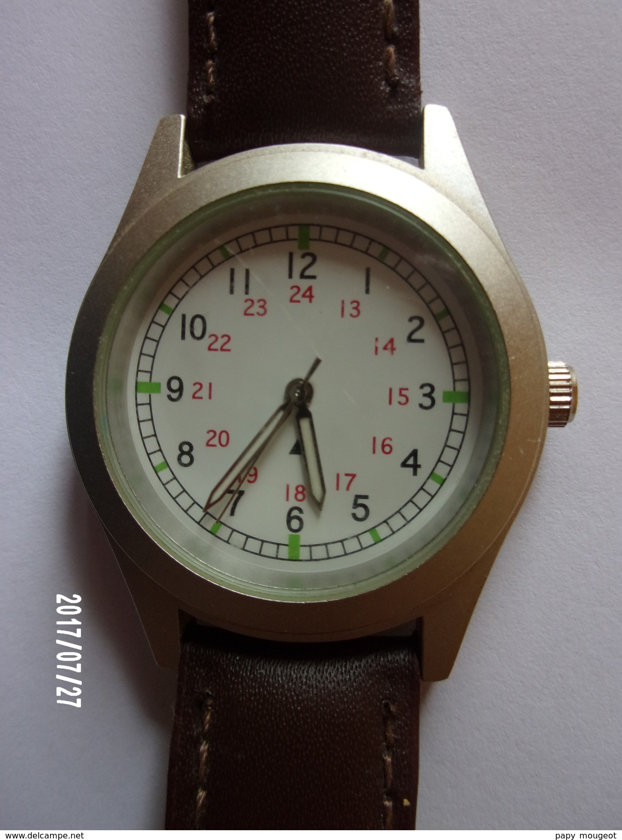 Montre Bracelet UK Paratrooper 1940 (reproduction) - Montres Modernes