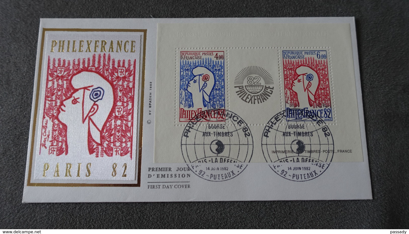 FRANCE FDC Enveloppe SOIE 1er Premier Jour PHILEXFRANCE PARIS Rouge 1982 - Timbre La Poste - 1980-1989