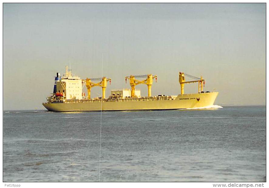 ** Lot 2 Photos ** PHOTO Vintage (80-90's) Cargo Merchant Ship Tankers " SOUTHERN JUICE  " (FujiFilm +/- 14.7 X 10.1 Cm) - Handel