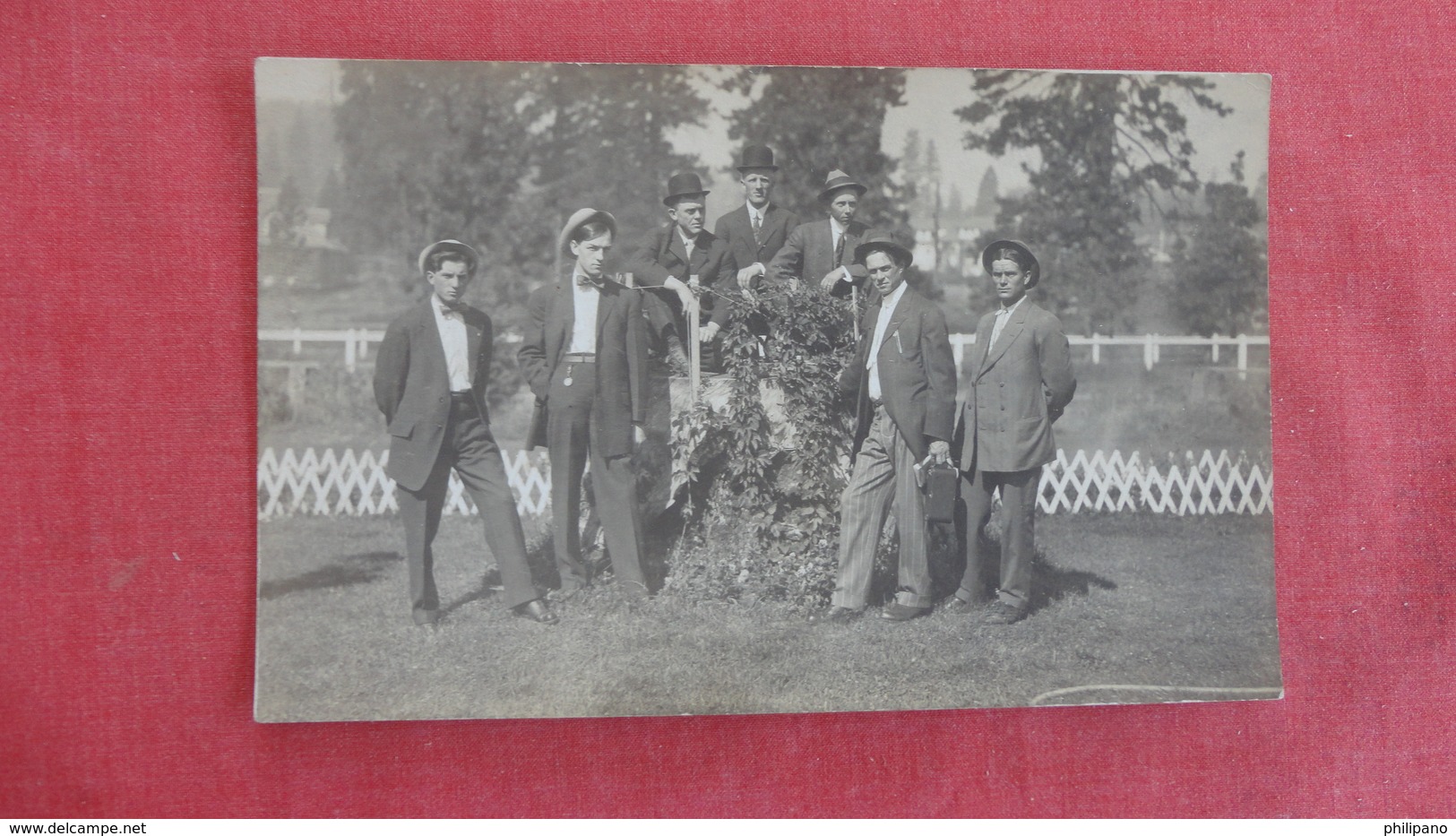 RPPC   To ID Location  Group Of Well Dressed Men 4   Ref 2648 - To Identify