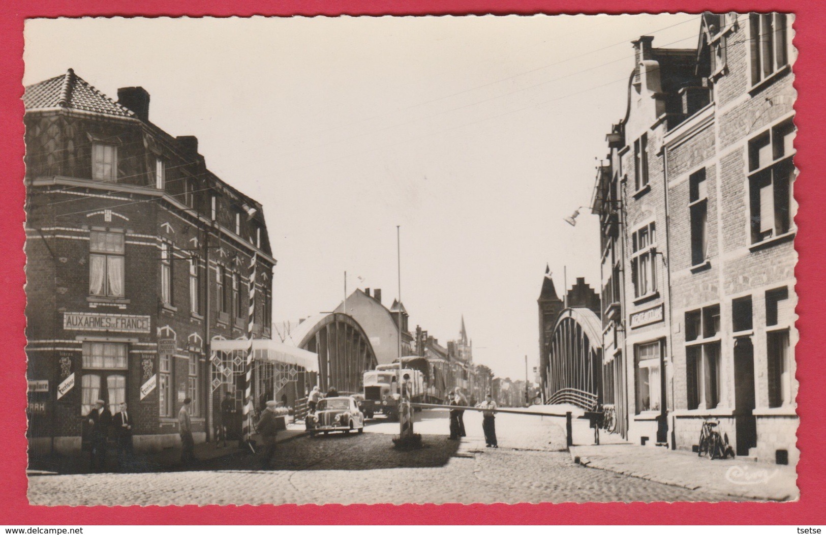 Comines - La Douane Française ... Café " Aux Armes De France " ... Oldtimer  ( Voir Verso ) - Komen-Waasten