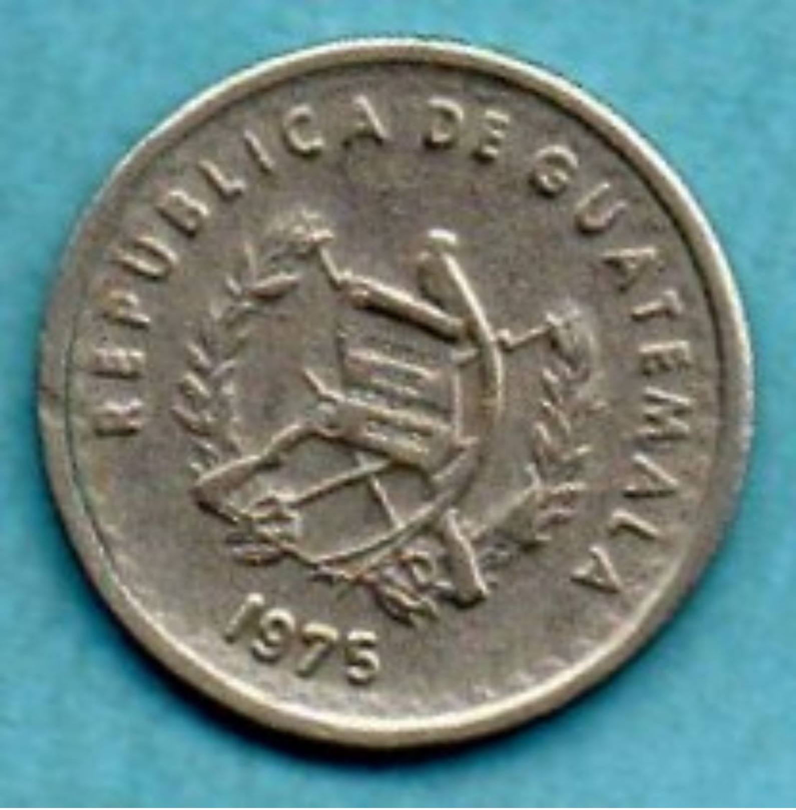 C4/  GUATEMALA  5 Centavos 1975  Km#270 - Guatemala