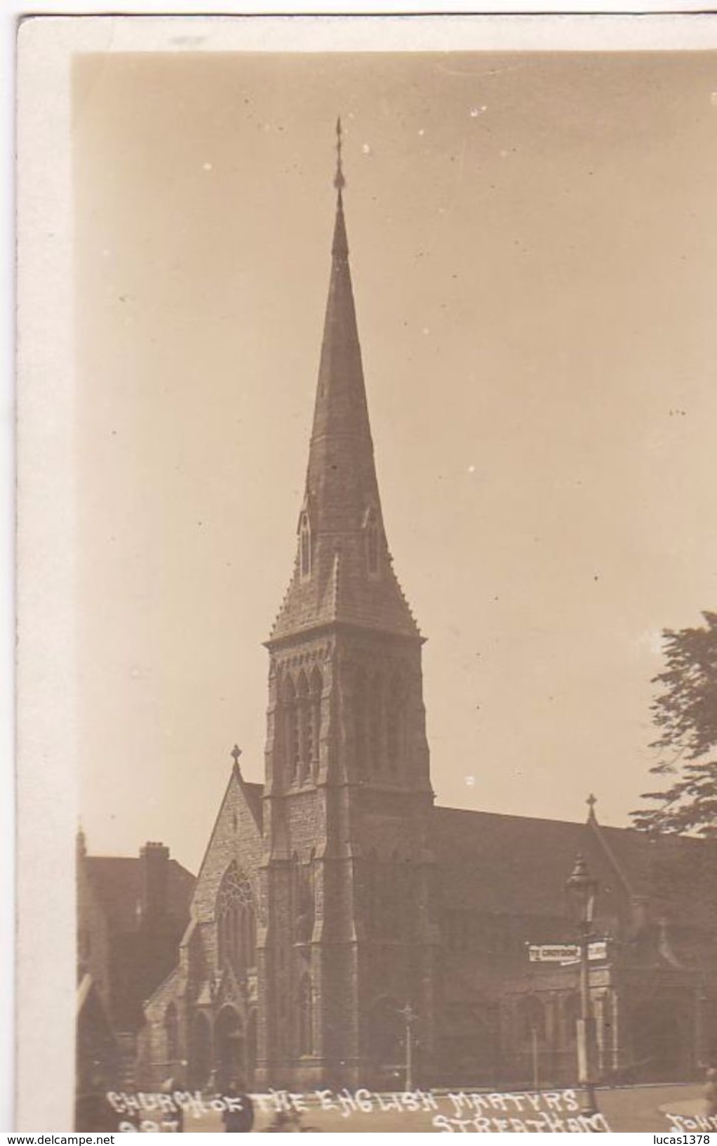 STREATHAM / CHURCH OF THE ENGLISH MARTYRS - London Suburbs