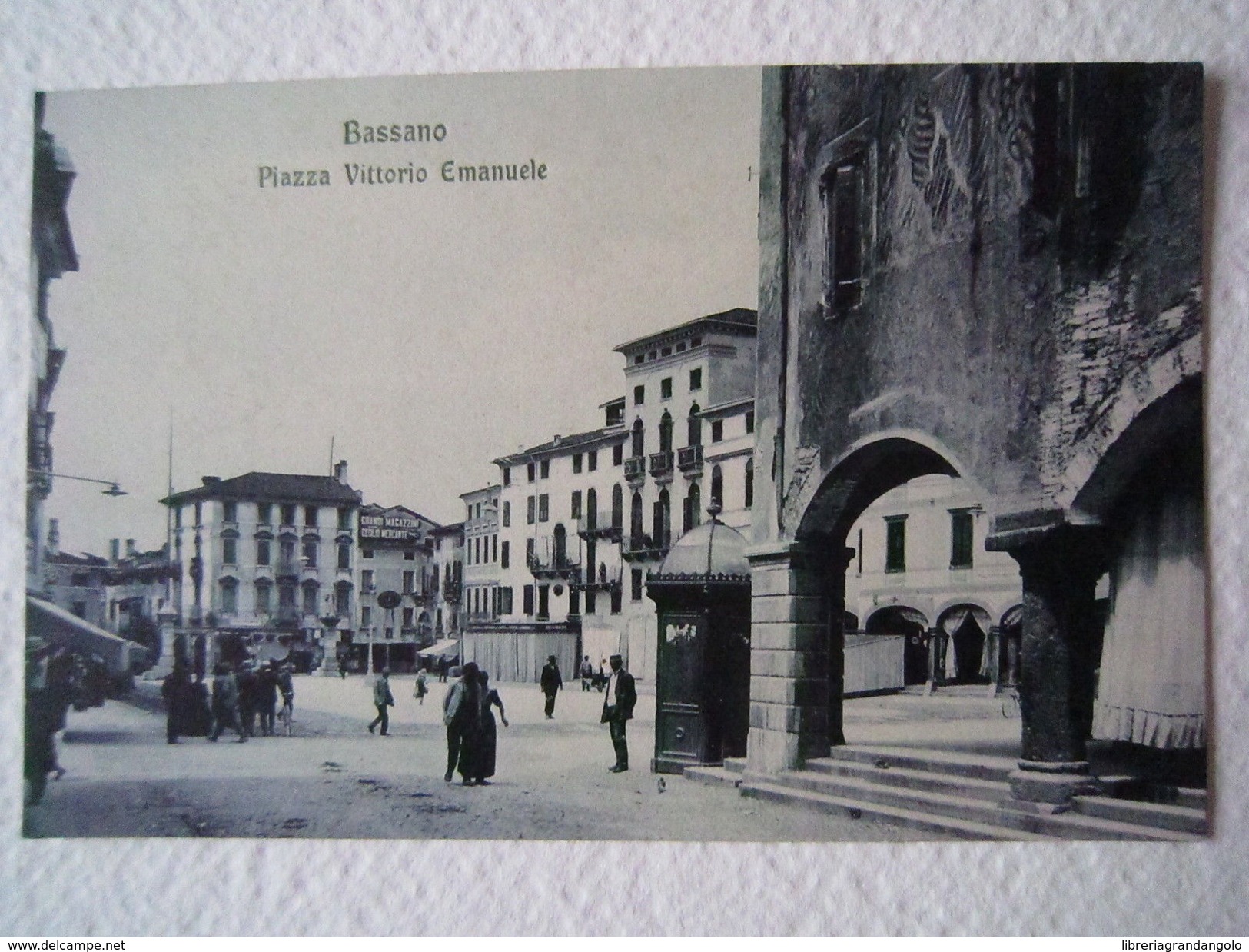 Cartoline Veneto Bassano Del Grappa Vicenza Piazza Vittorio Emanuele Anni '20 - Vicenza