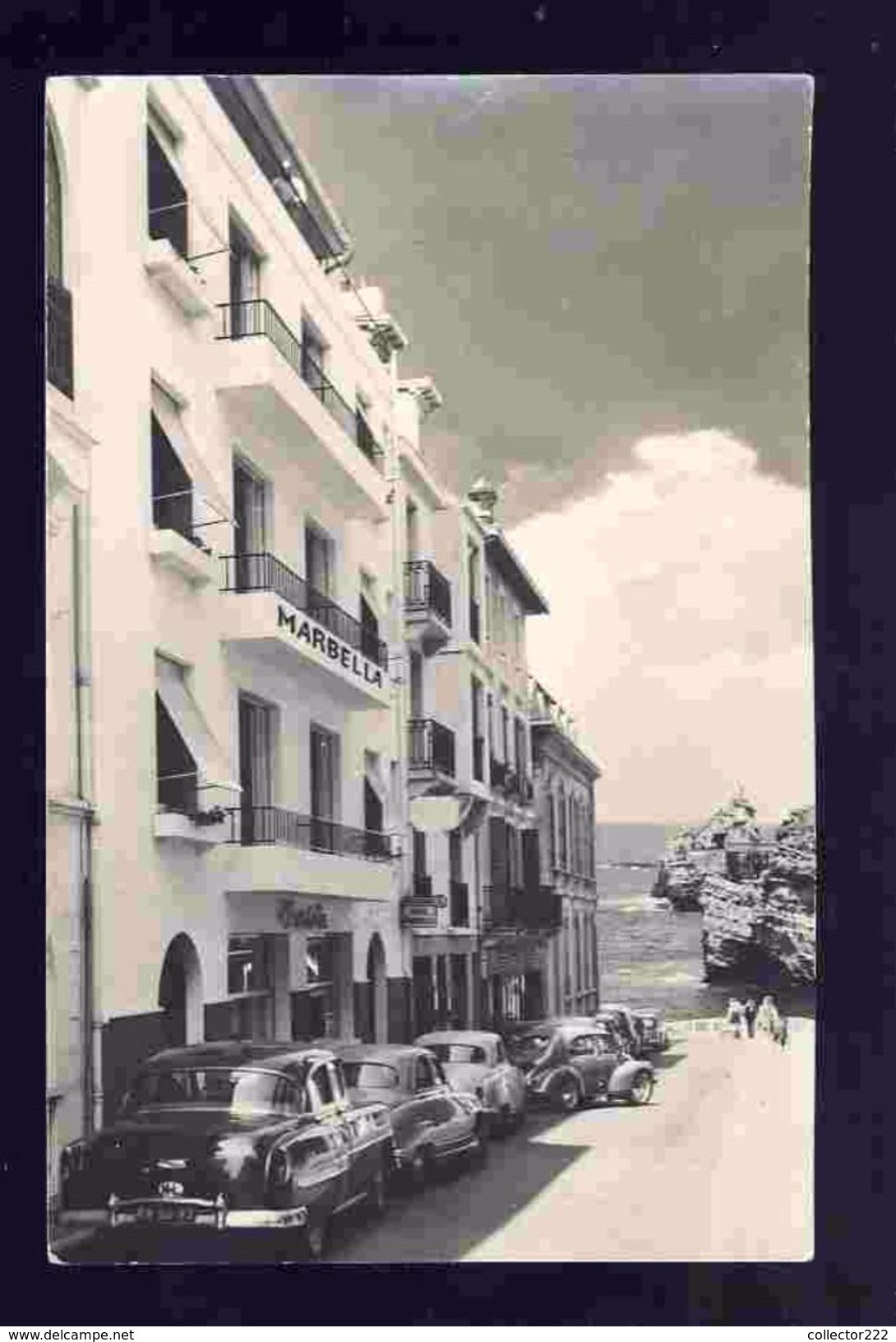 Carte Postale De Biarritz: Hotel Marbella. Renault,  Voitures  (Ref. 112634) - Biarritz