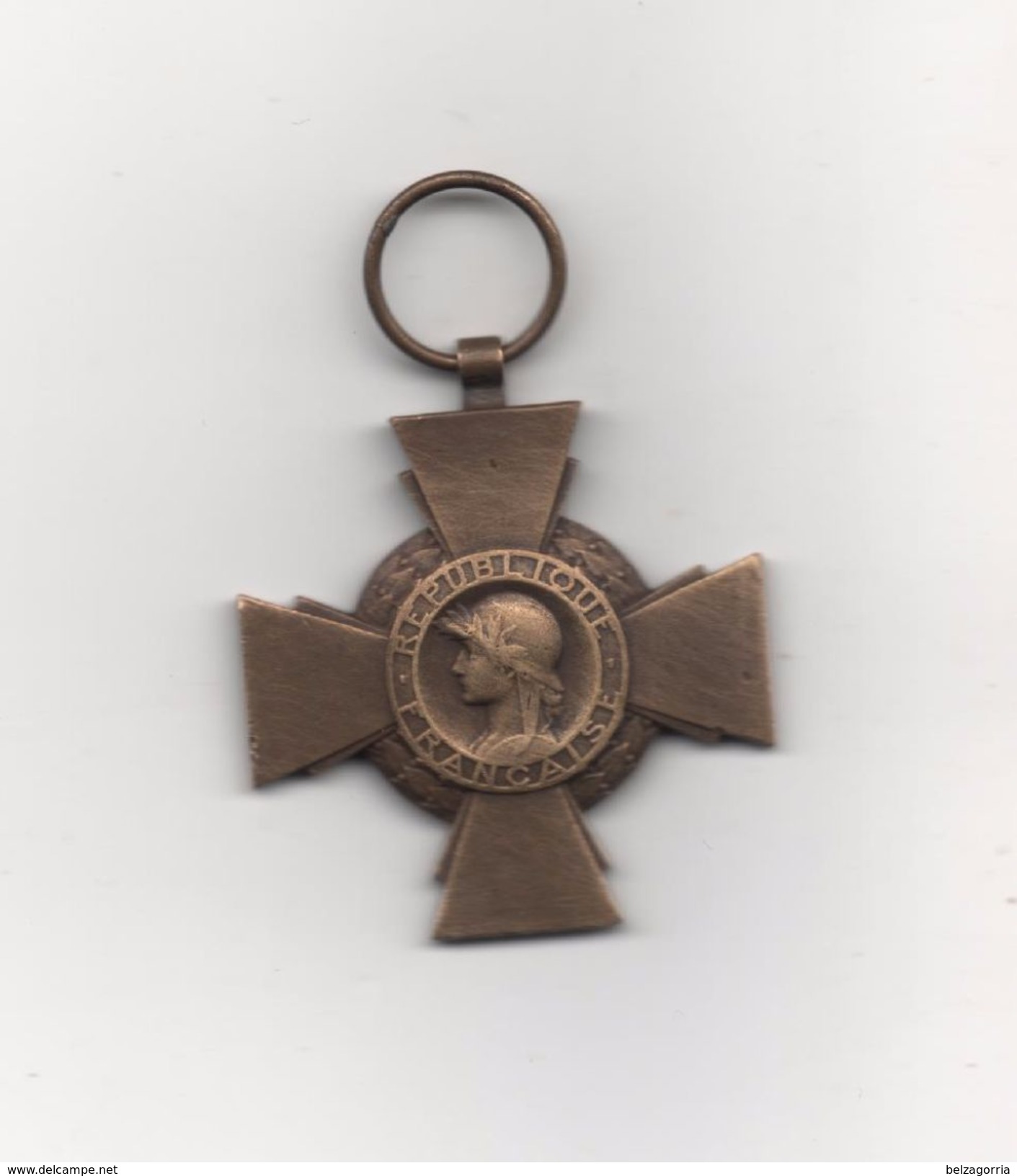 MEDAILLE  CROIX DU COMBATTANT -  1914 - 1918   ( Sans Ruban ) Poinçon Bronze - Frankrijk