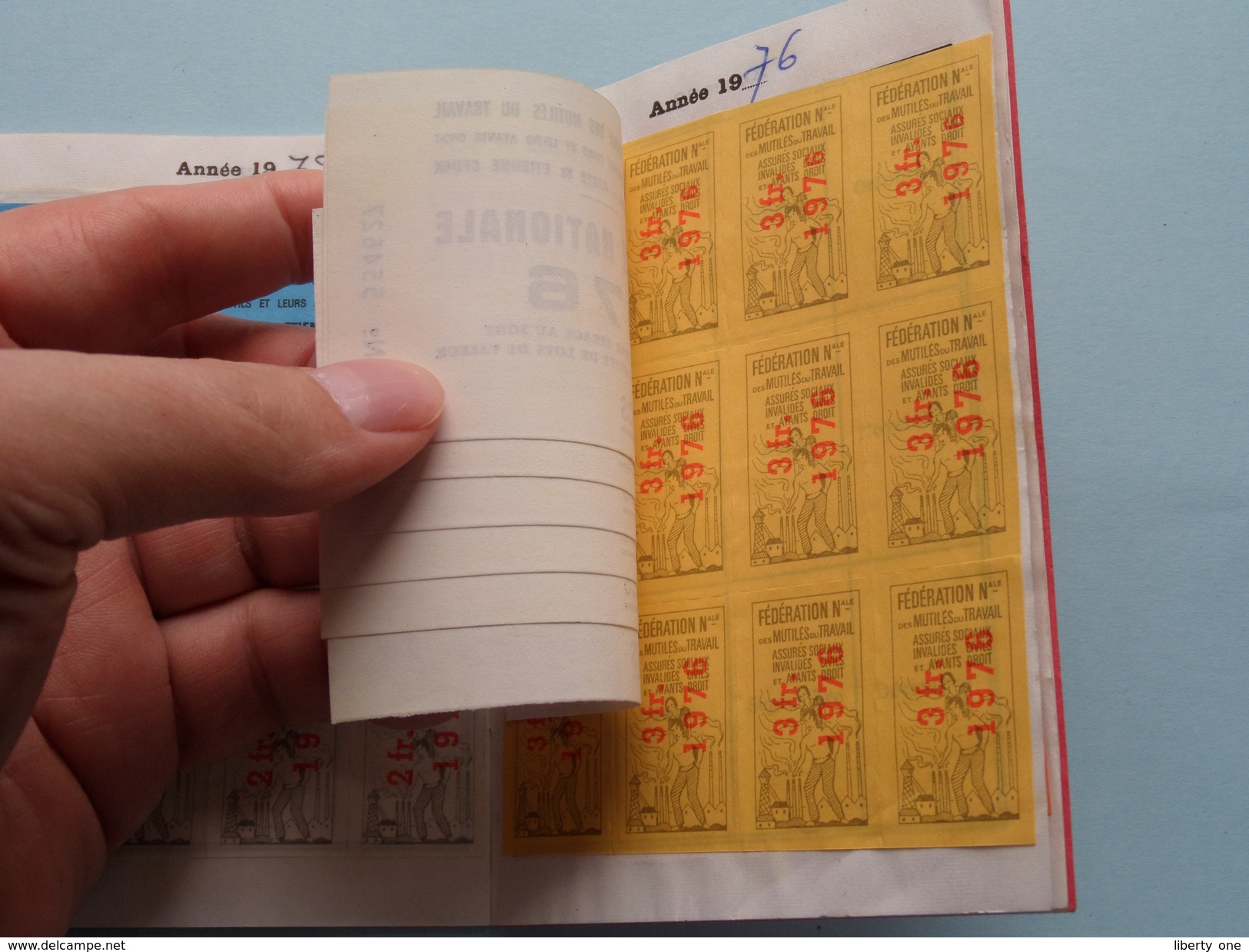 Carnet D'ADHERENT Adhésion Mutilé Ou Assuré Social - Dép. CREUSE: Anno 1975/76/77/78/79 ( Voir Photo Detail Svp ) ! - 1950 - ...