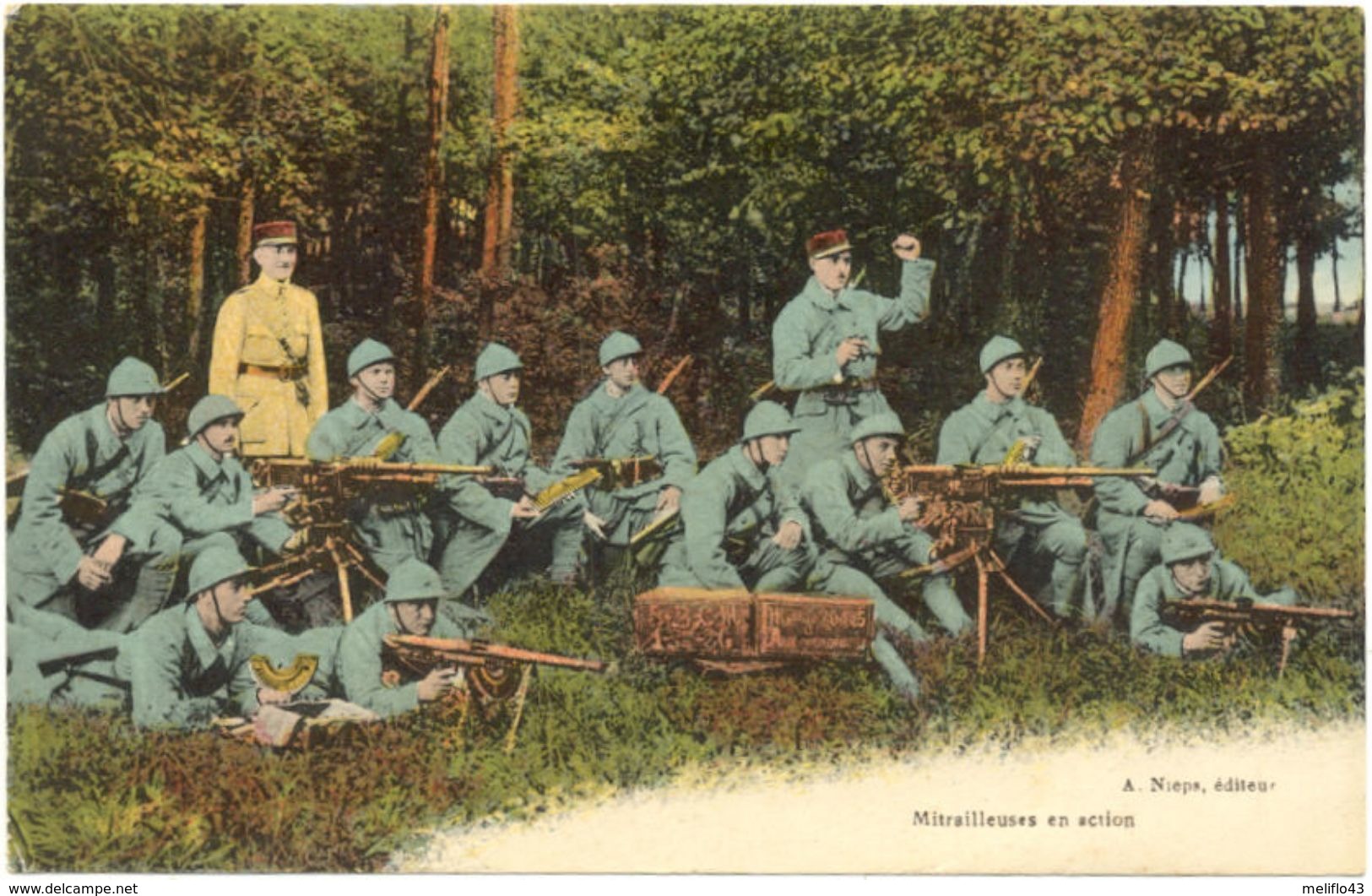 Militaria // CPA A - Mitrailleuses En Action - Equipment