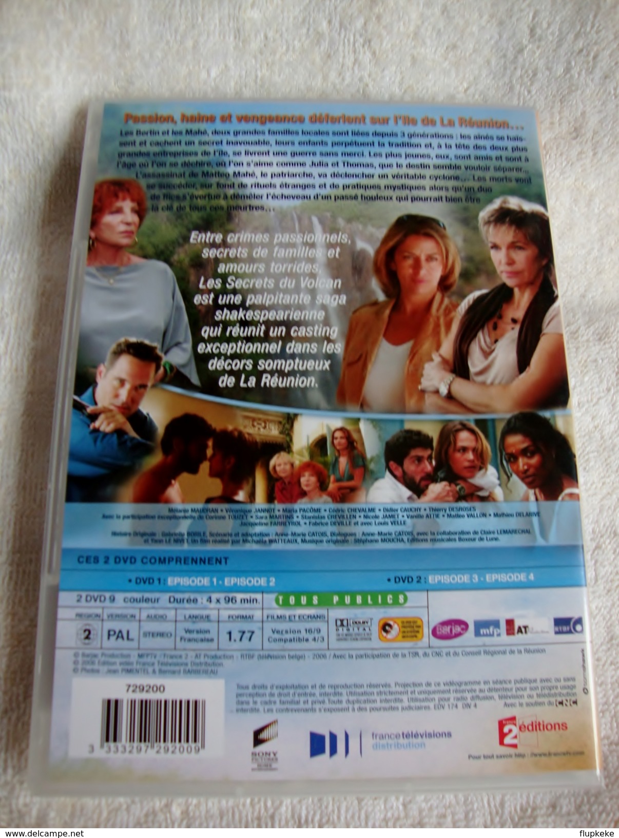 Dvd Zone 2 Es Secrets Du Volcan (2006) Intégrale  Vf - TV-Reeksen En Programma's