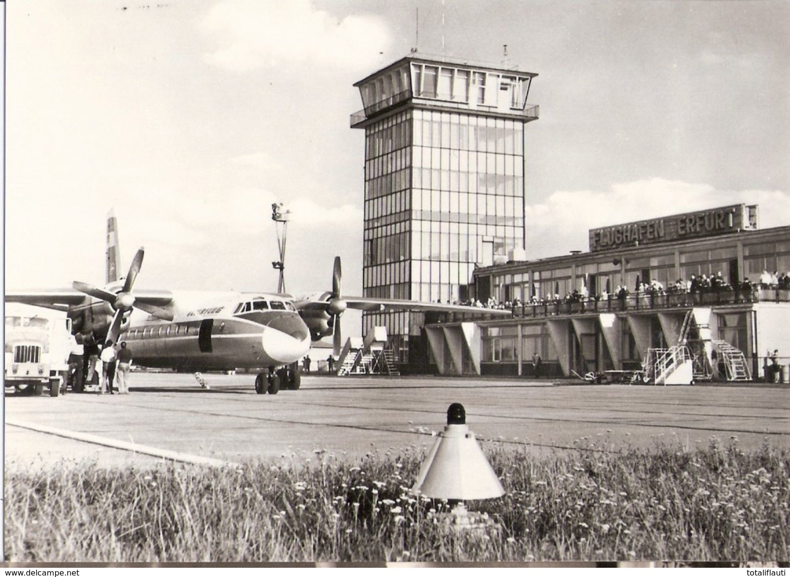 ERFURT Thüringen Inlandflughafen DDR Kurzstreckenflugzeug ANTONOW An-24 TOP-Erhaltung Aus Serie Zivilluftfahrt - Aerodrome