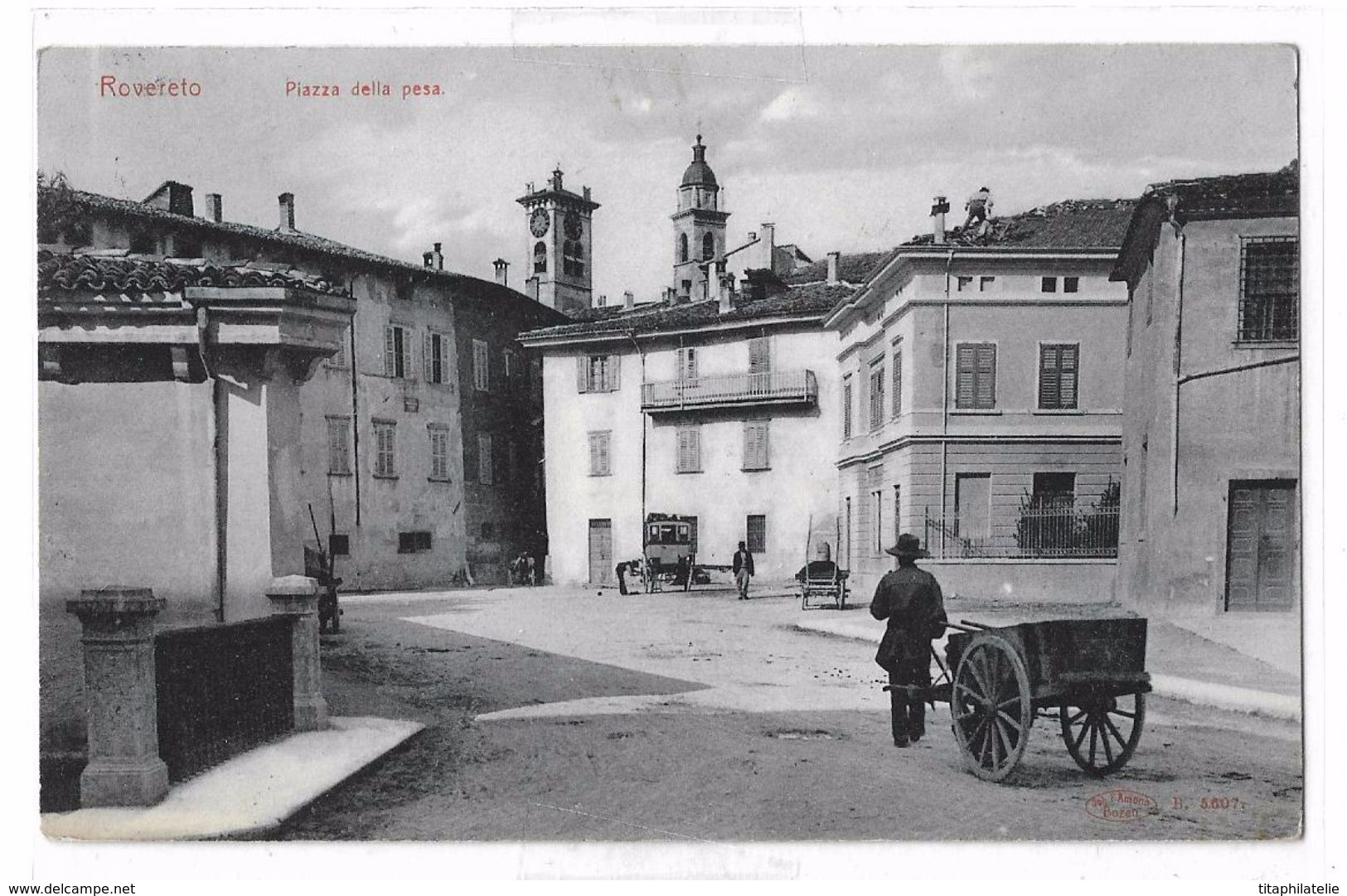 CPA Italie Rovereto Piazza Della Pesa Animée Calèche Charrette  Circulée Dos Divisé - Trento