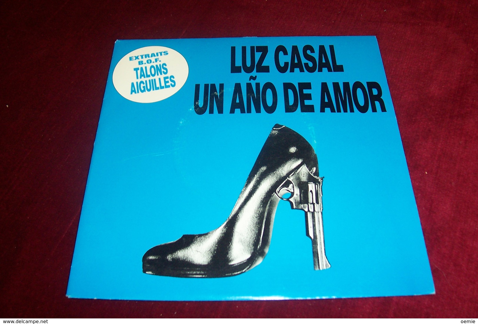 LUZ CASAL  °° UN ANO DE AMOR  °°  EXTRAIT DE LA BO TALONS AIGUILLES DE PEDRO ALMODOVAR - Musique De Films