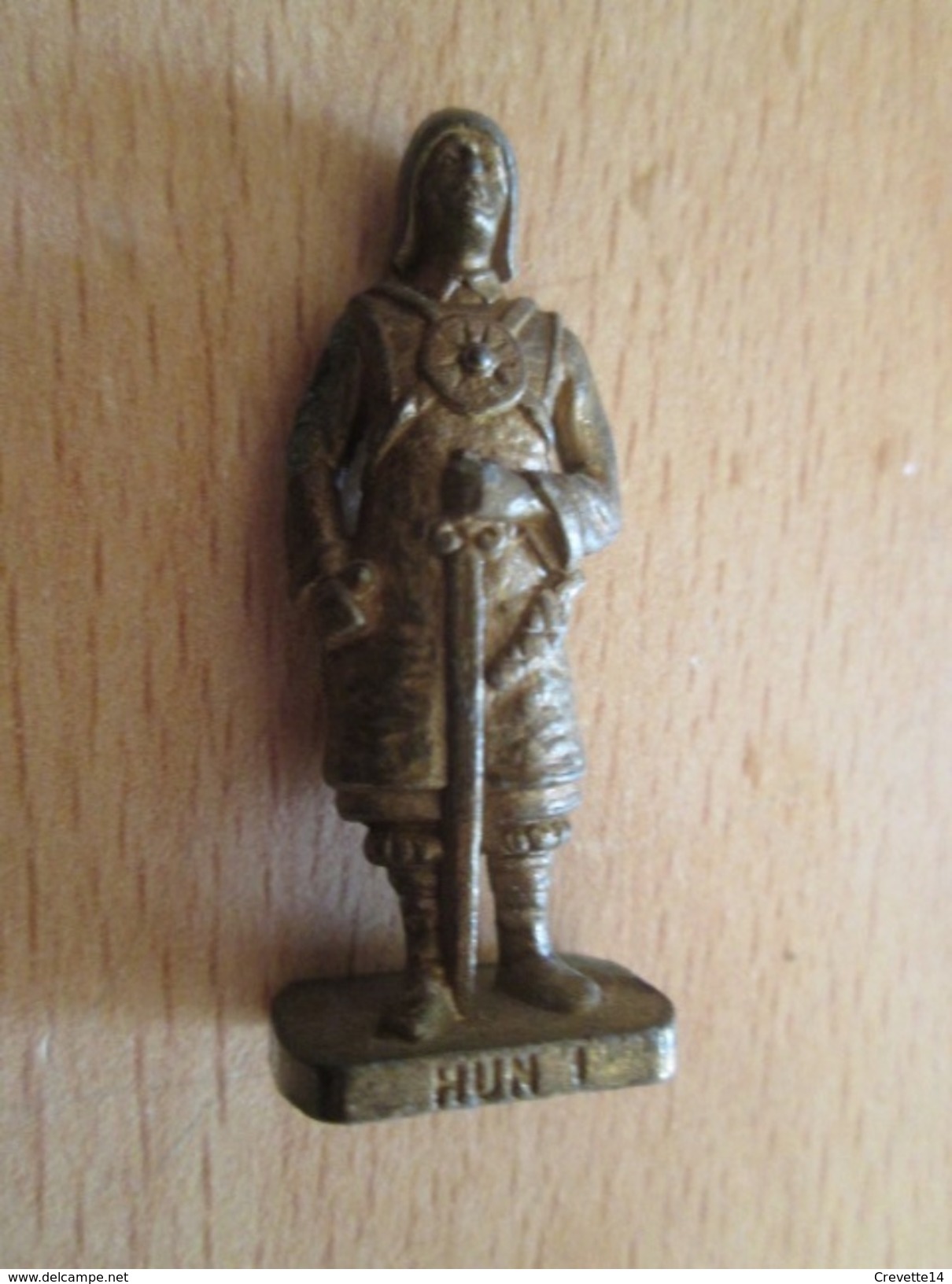 Figurine KINDER MONOBLOC METAL /  GUERRIER HUN 1 K95 N 107 - Metallfiguren