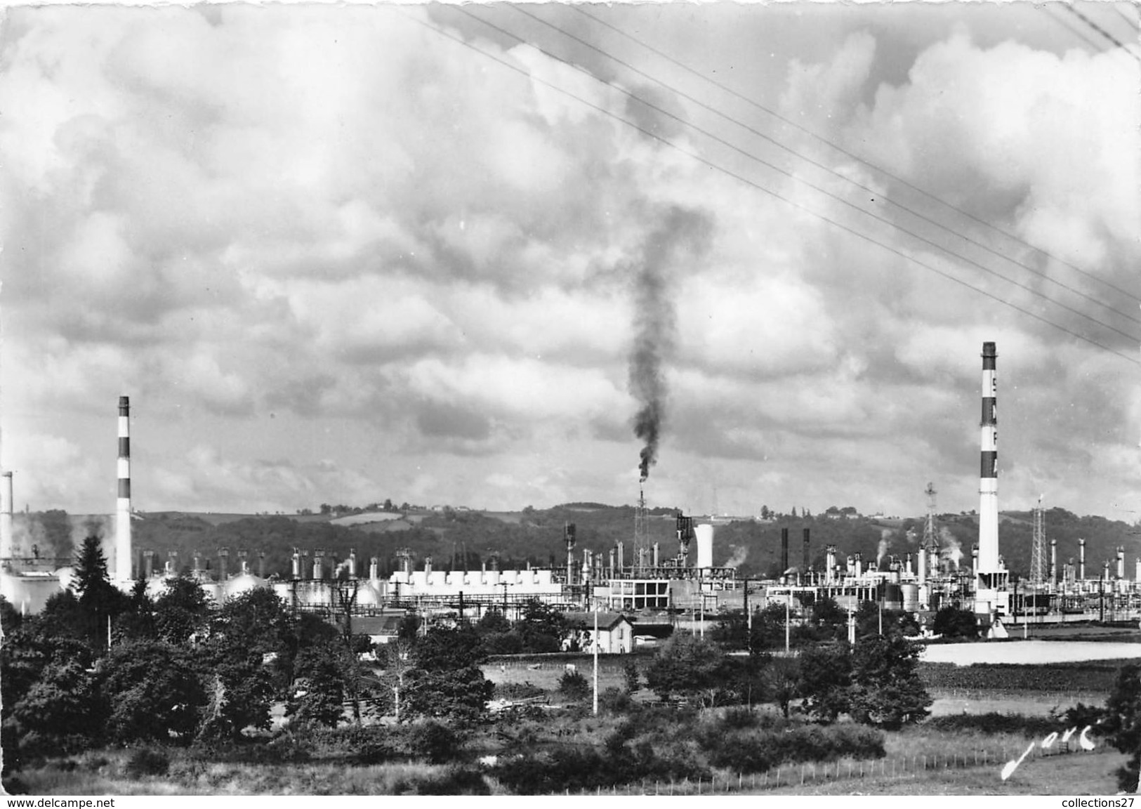 64-LACQ- VUE PARTIELLE DES USINES - Lacq