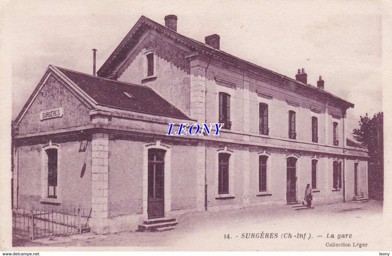 CPSM 9X14 DeSURGERES  (17) - La GARE N° 14 - Collection LEGER - ANIMATION - - Surgères