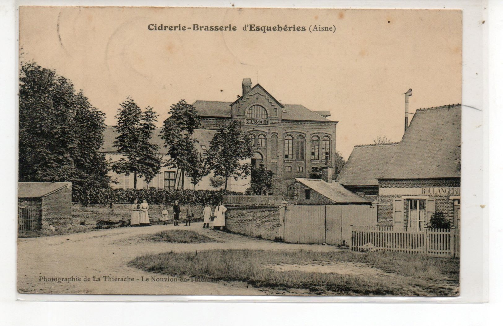 Cidrerie Brasserie  D Esqueheries Aisne     Boulangerie - Autres & Non Classés