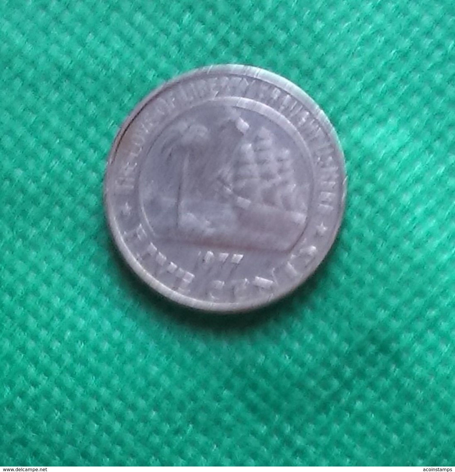 LIBERIA  Old Coin 1977 ELEPHANT,sailing Ship - Liberia