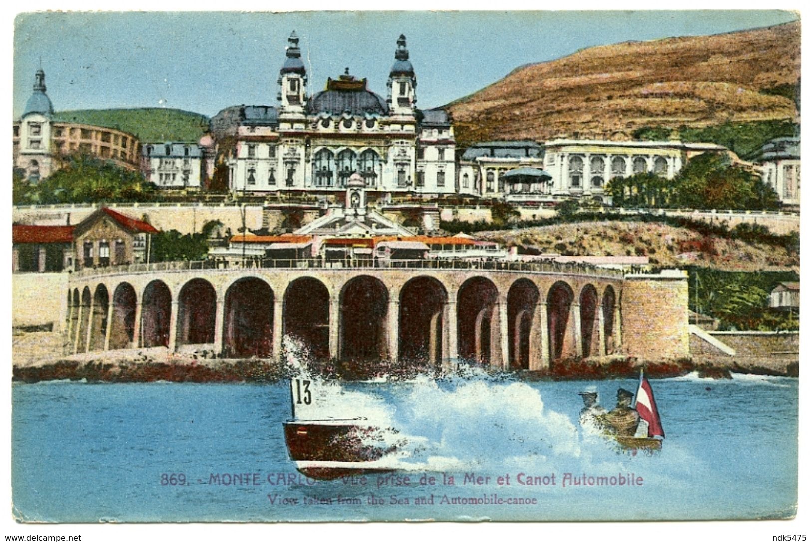 MONTE CARLO : VUE PRISE DE LA MER ET CANOT AUTOMOBILE / TIMBRES - MONACO - Monte-Carlo