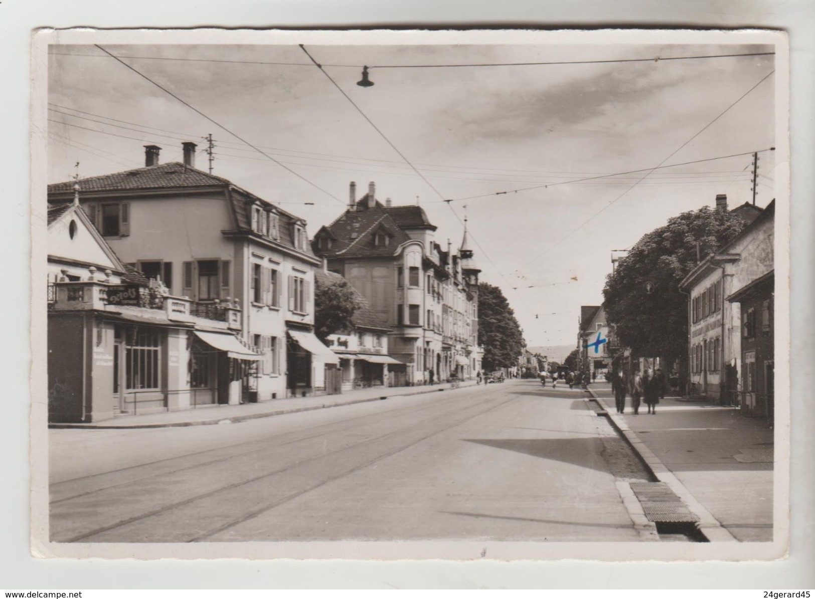 CPSM SAINT LOUIS (Haut Rhin) - Rue De Mulhouse - Saint Louis