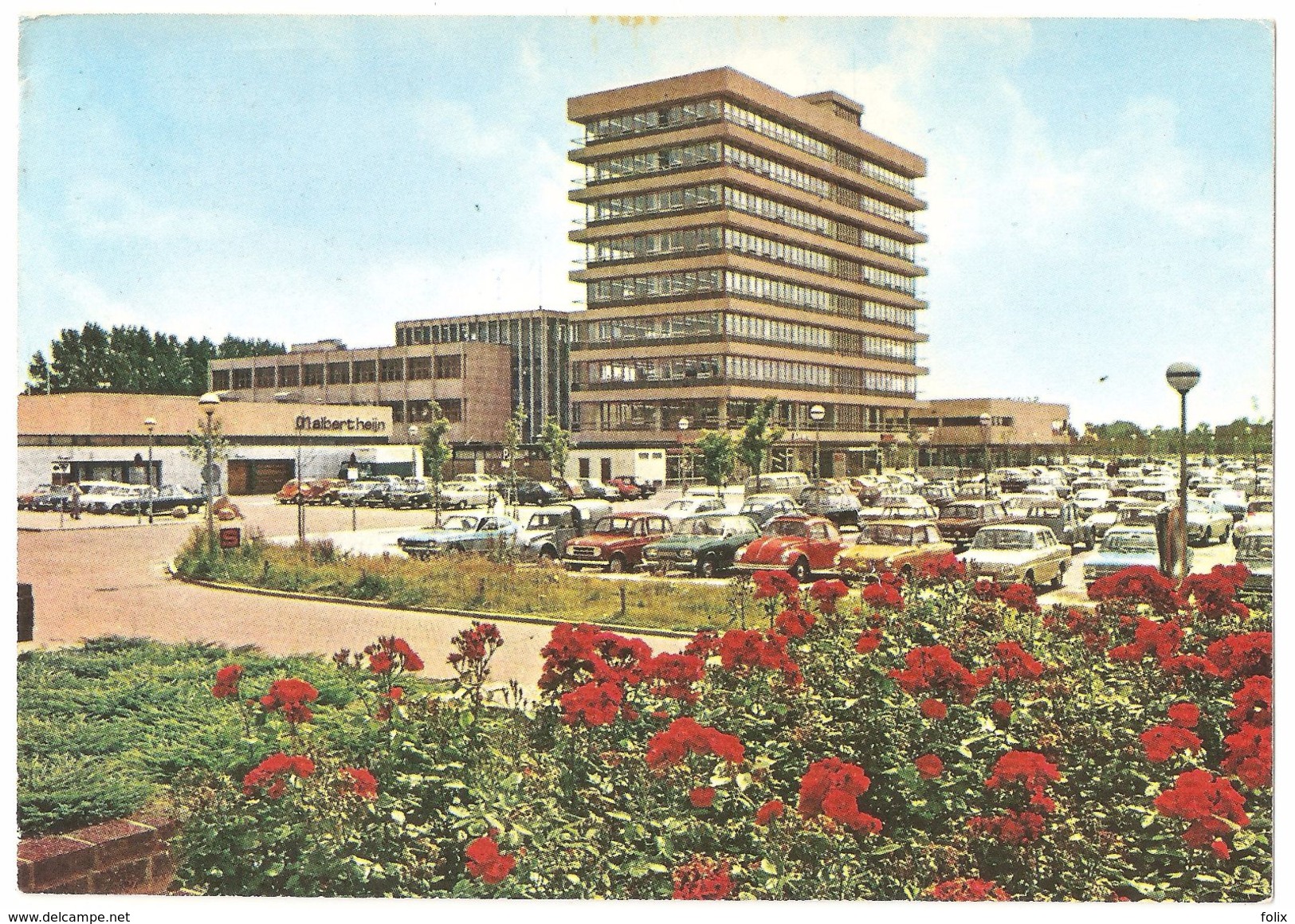 Emmen - Groeten Uit Emmen - De Weiert - Groot Formaat - Oldtimer Volkswagen Kever / Renault / Opel / Ford - Emmen