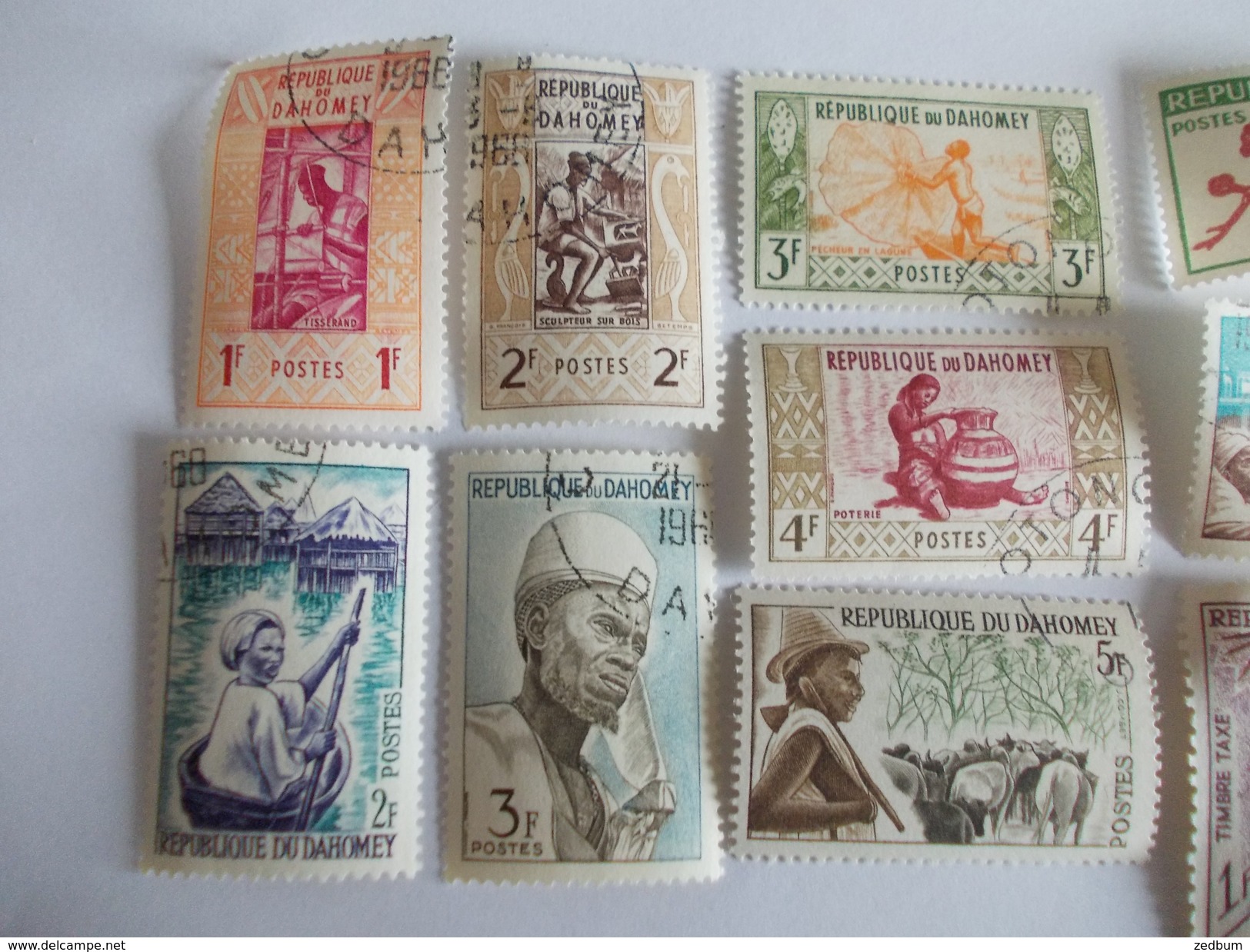 TIMBRE Dahomey Benin Valeur 2.95 &euro; - Benin - Dahomey (1960-...)